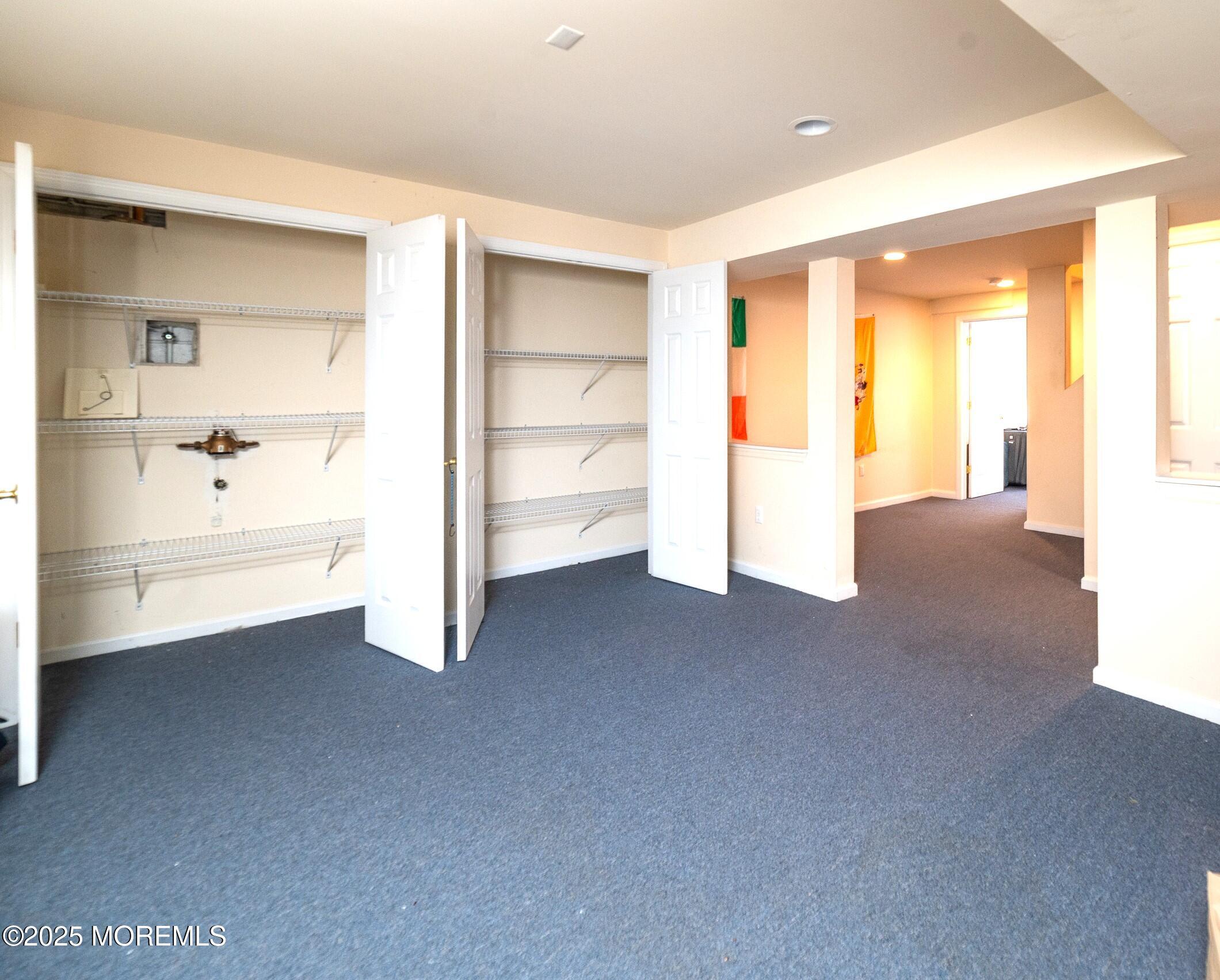 11 Walnut Lane, Manalapan, New Jersey image 26
