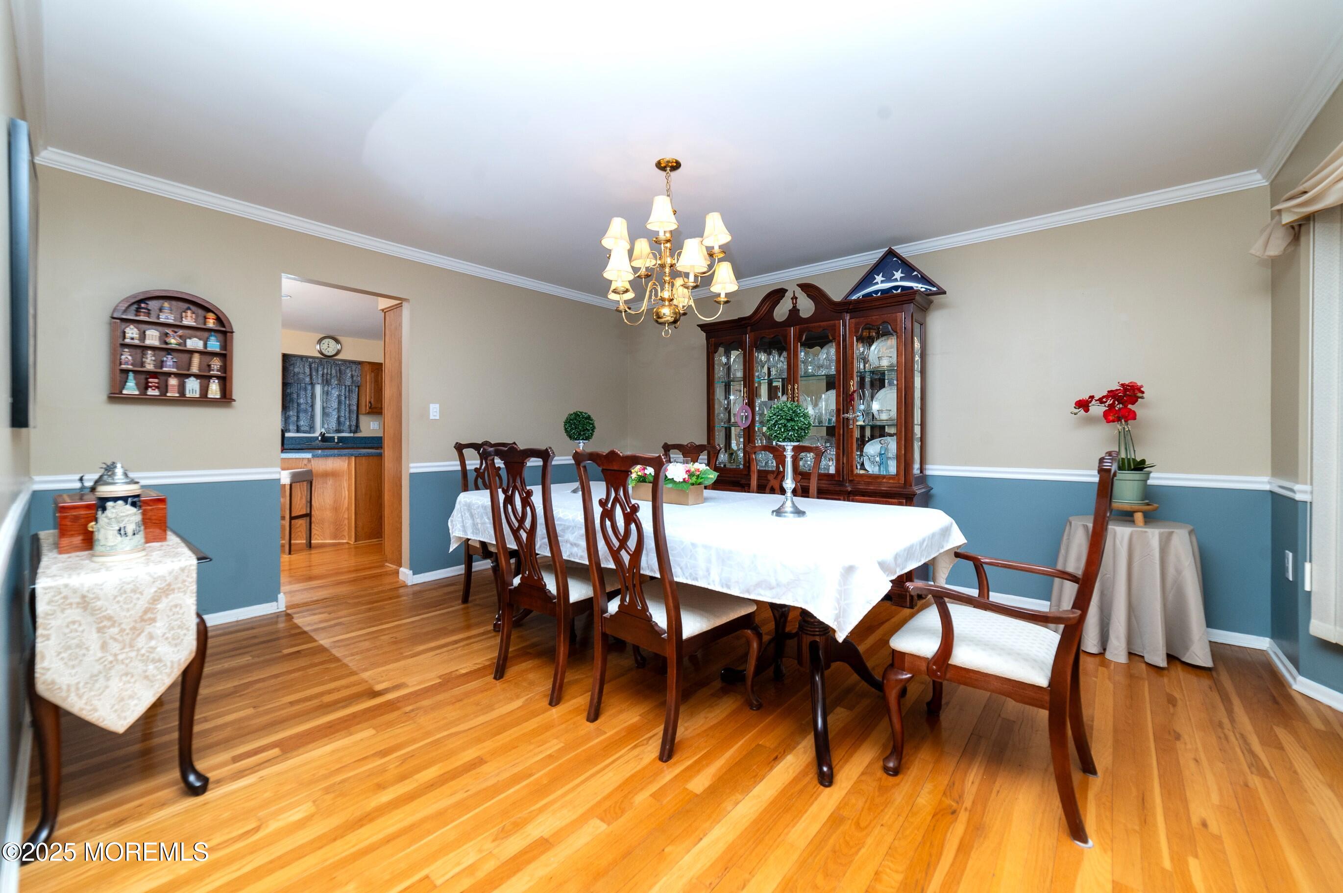 11 Walnut Lane, Manalapan, New Jersey image 8