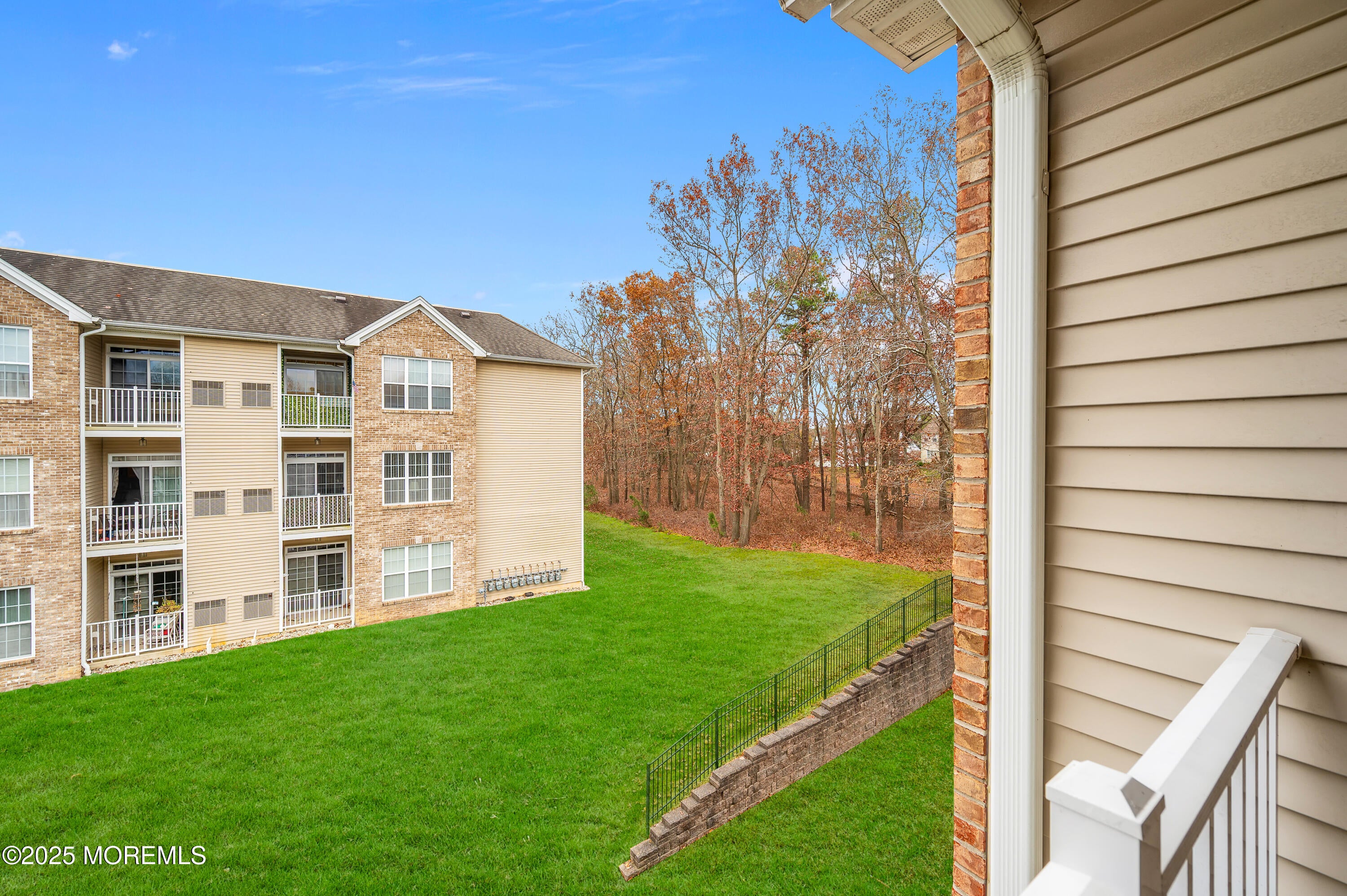 632 Sophee Lane - Photo 2
