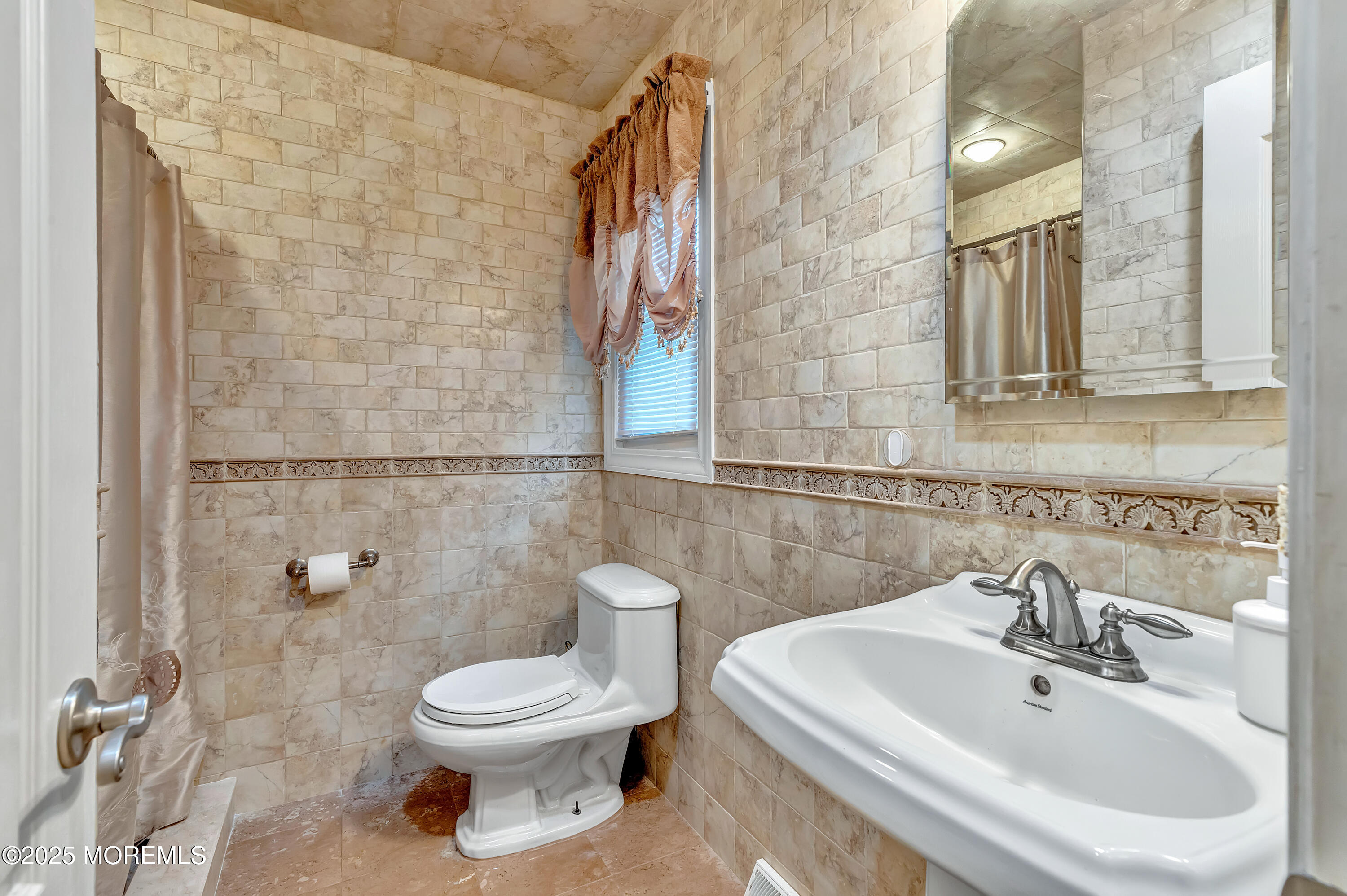 871 W Briar Avenue, Toms River, New Jersey image 24