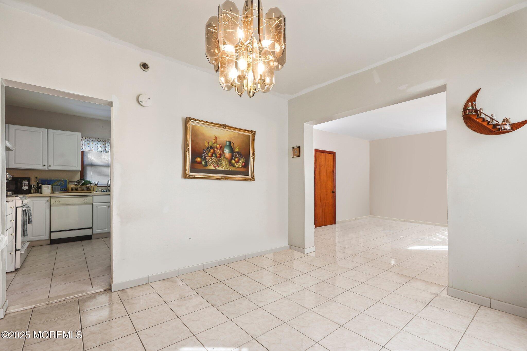 27 Valley Way, West Orange, New Jersey image 8