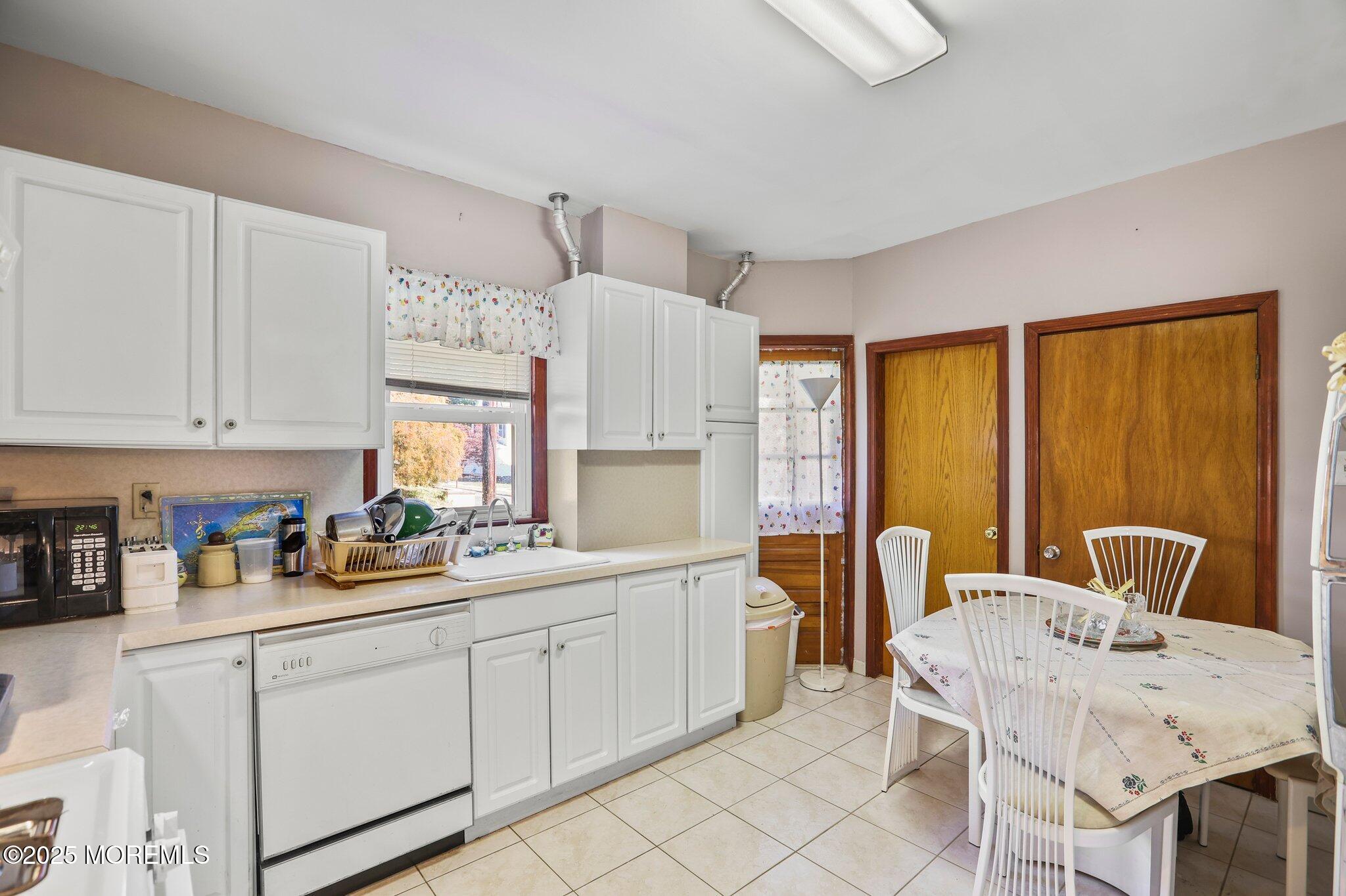 27 Valley Way, West Orange, New Jersey image 9