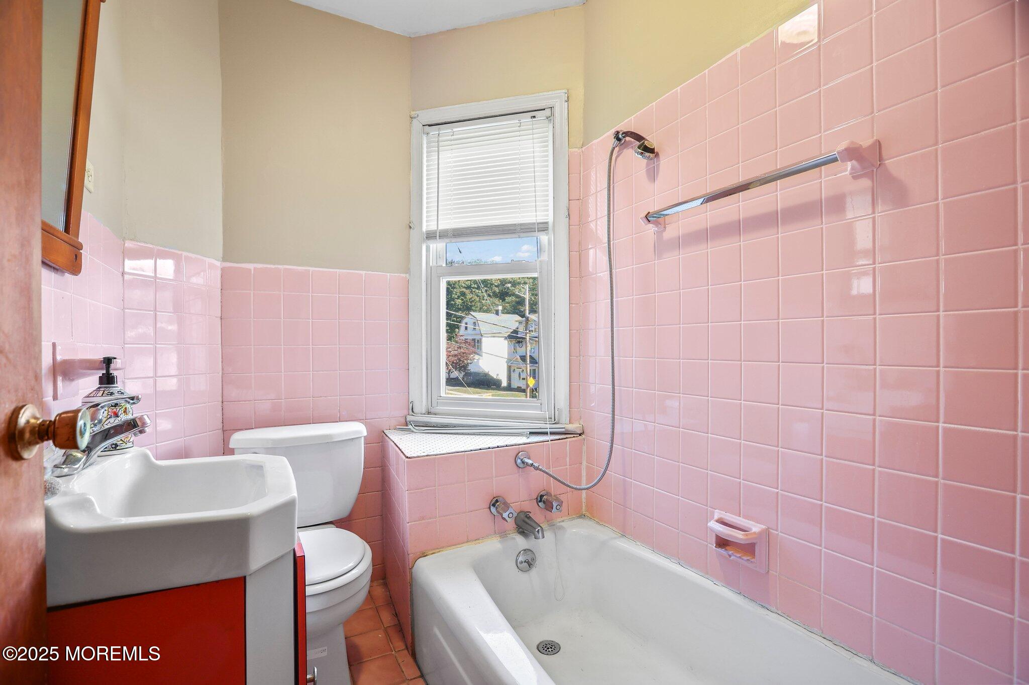 27 Valley Way, West Orange, New Jersey image 14