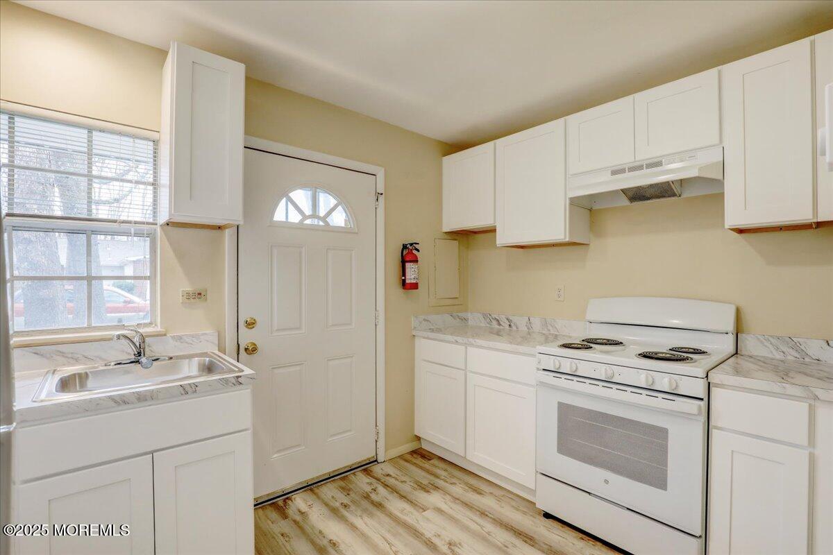 86E Dorchester Drive, Lakewood, New Jersey image 16