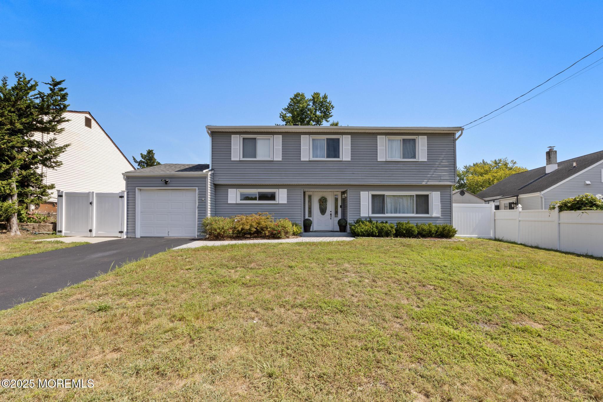 13 Beverly Road