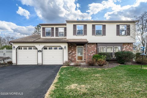 Photo of 10 Eric Drive, Howell, NJ 07731 (MLS # 22609273)