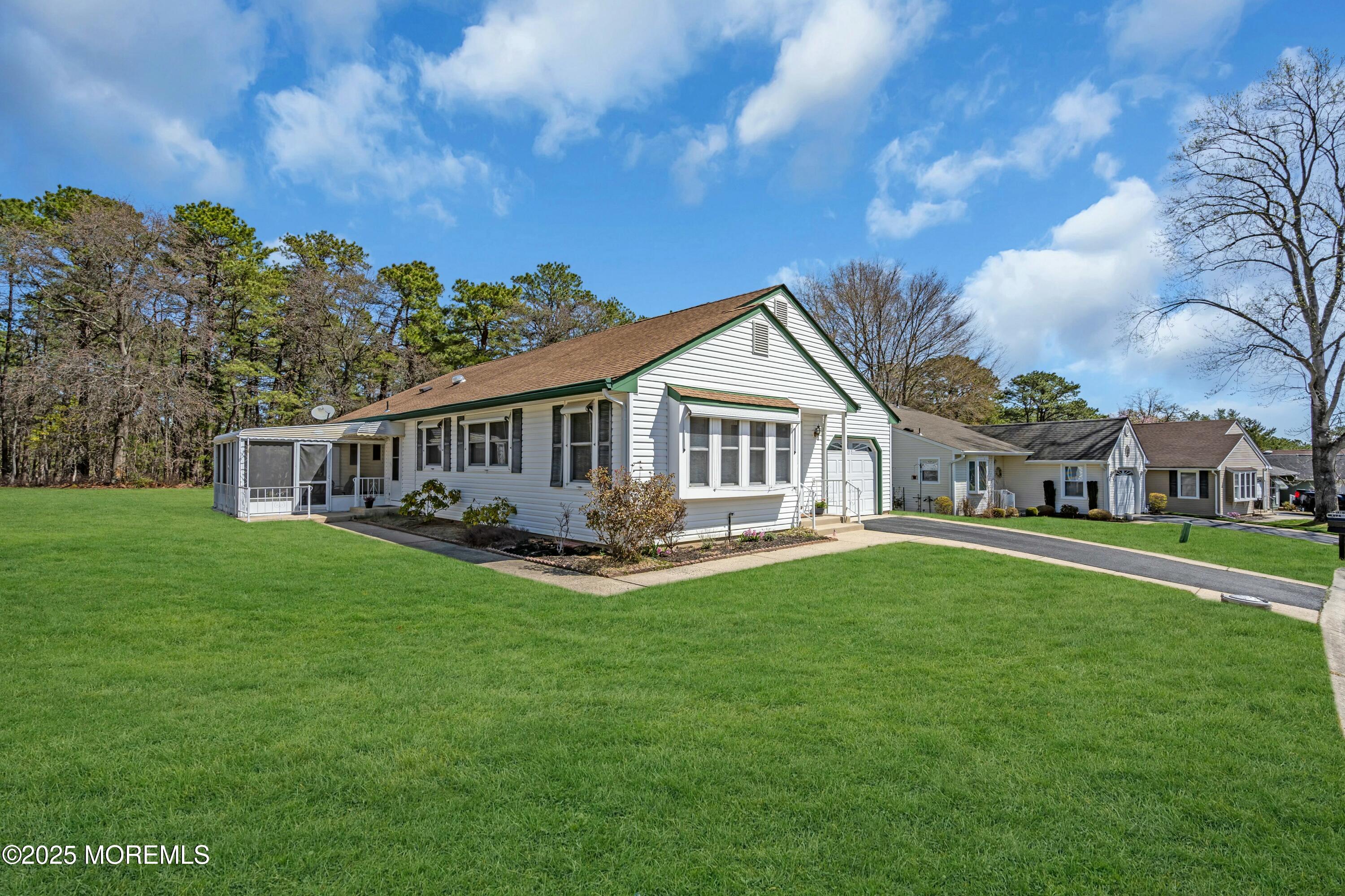65 Birchwood Drive #50, Whiting, New Jersey image 31