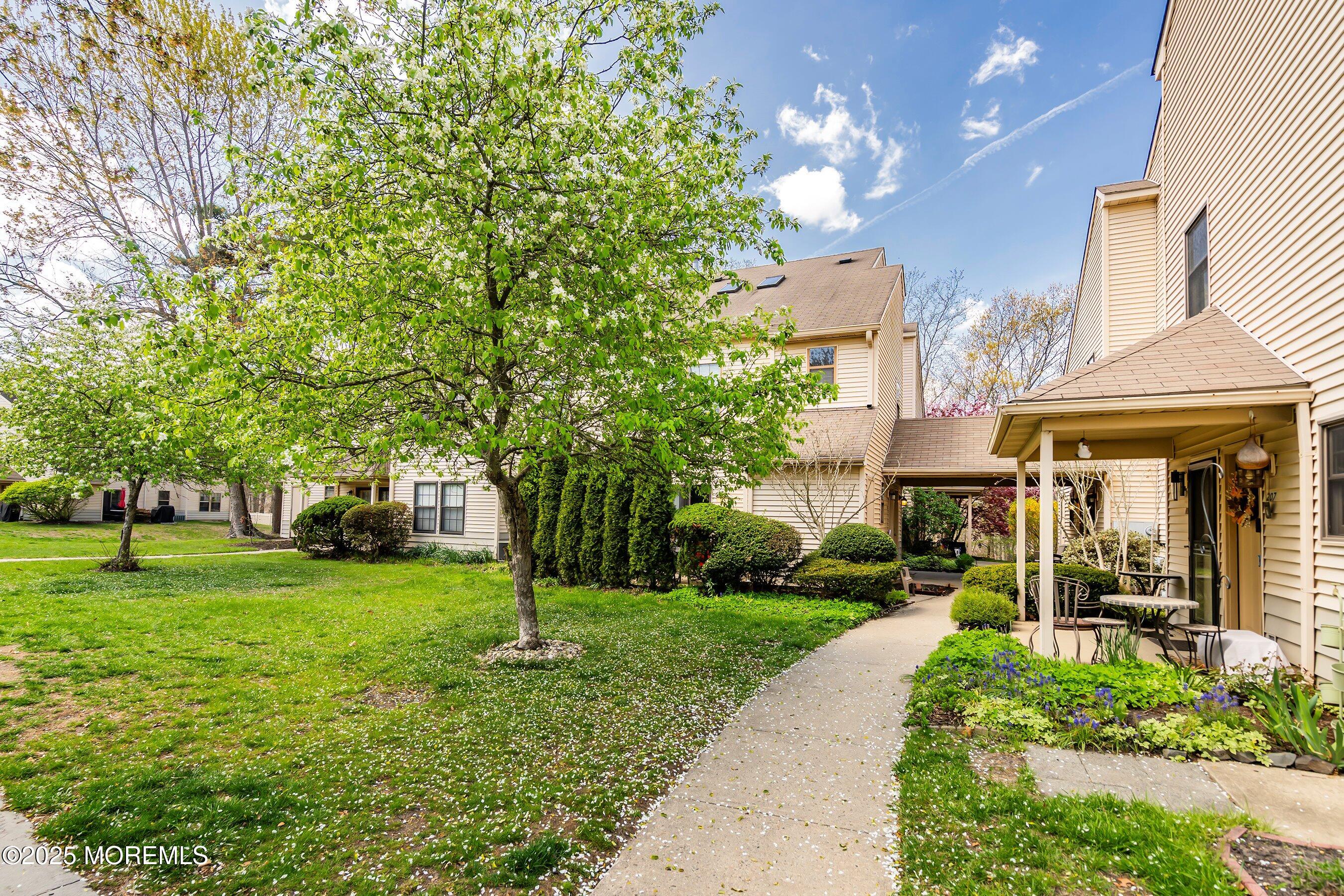 204 Begonia Court, Jackson, New Jersey image 2