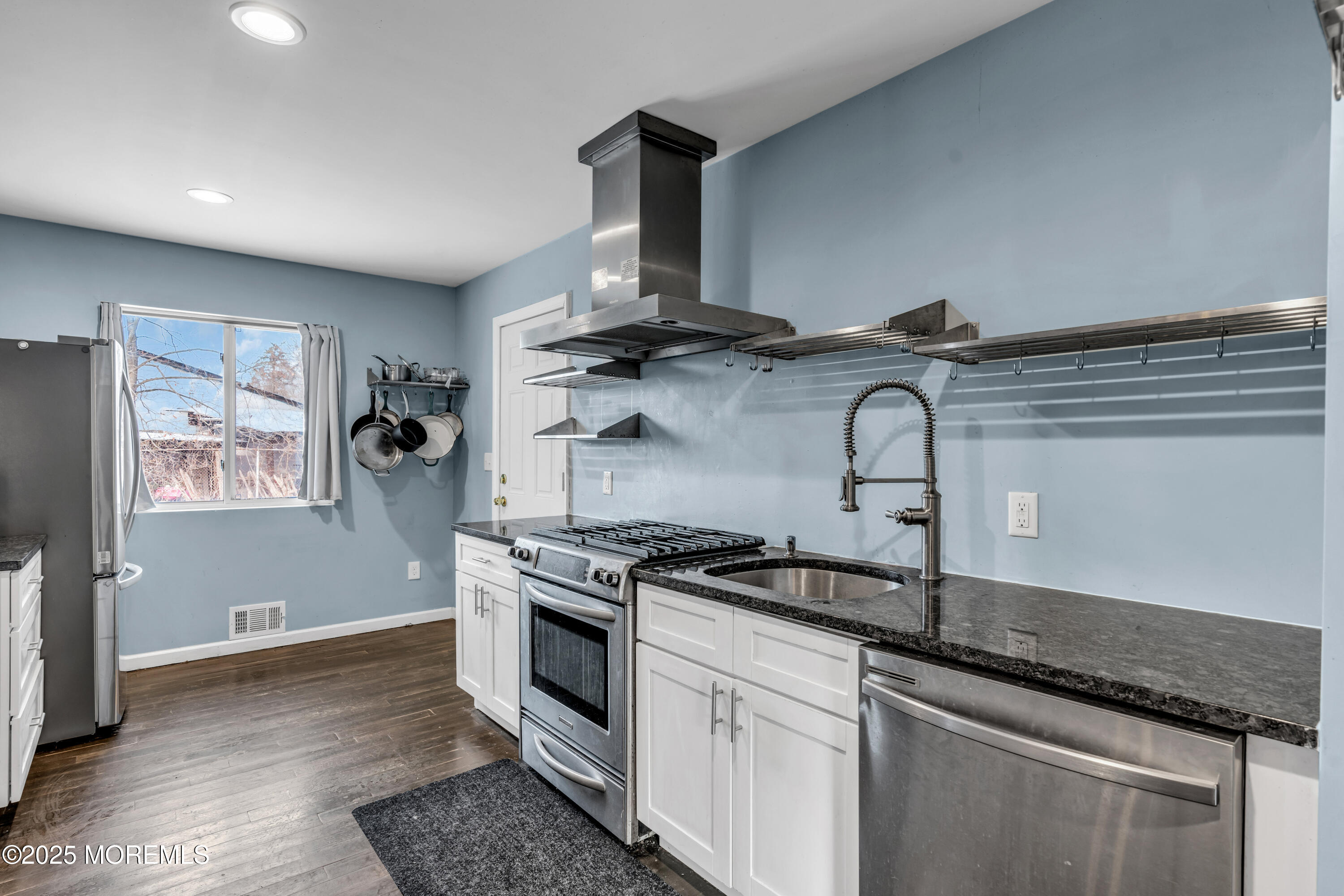 5 Lola Lane, Matawan, New Jersey image 12