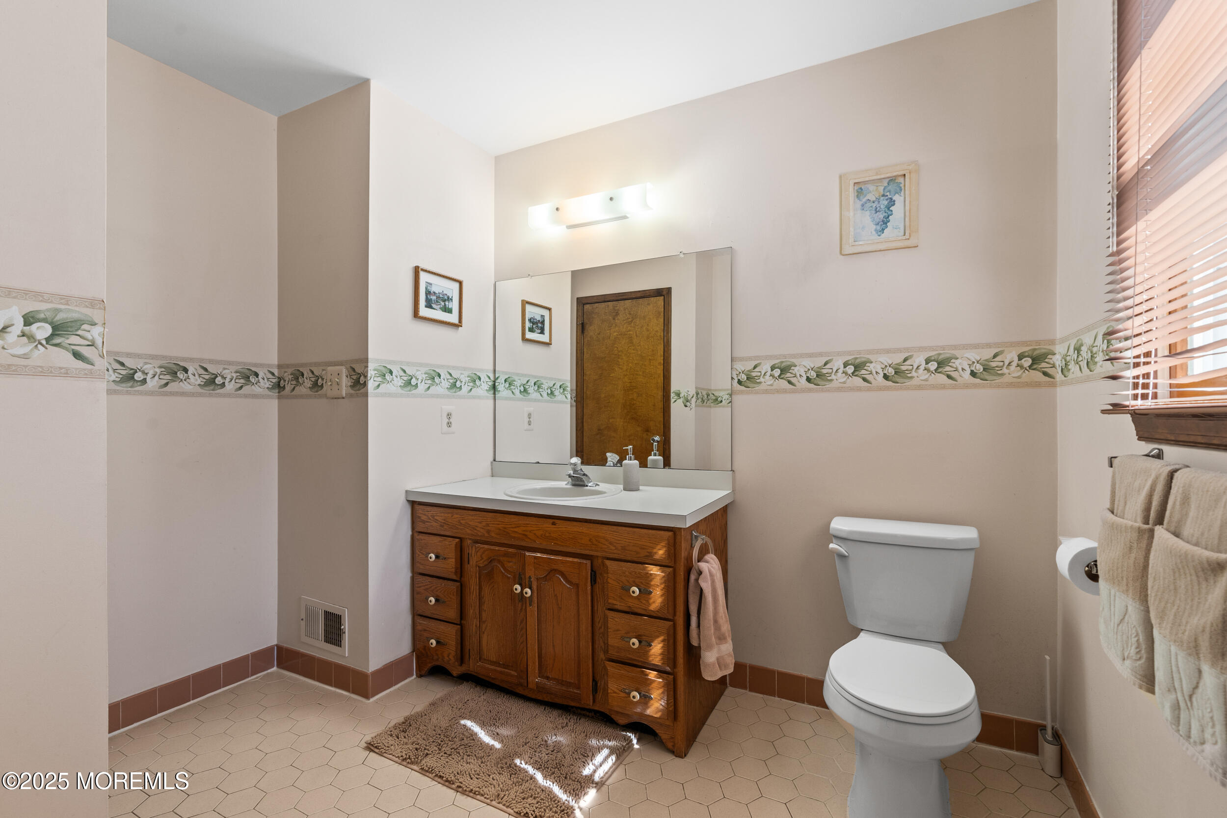 2212 Glenmere Court, Allenwood, New Jersey image 48