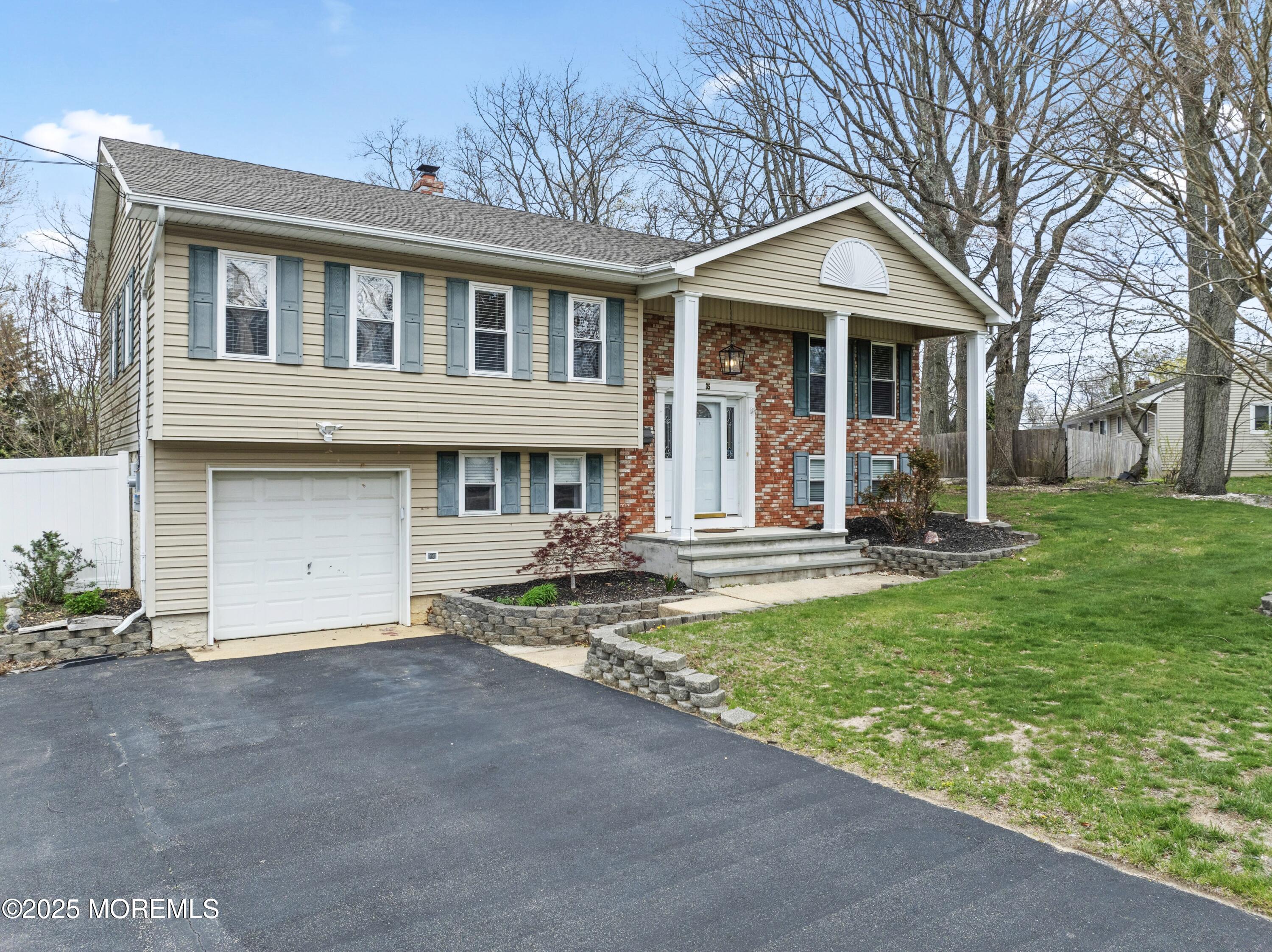 35 Chestnut Hill Road, Howell, New Jersey image 1