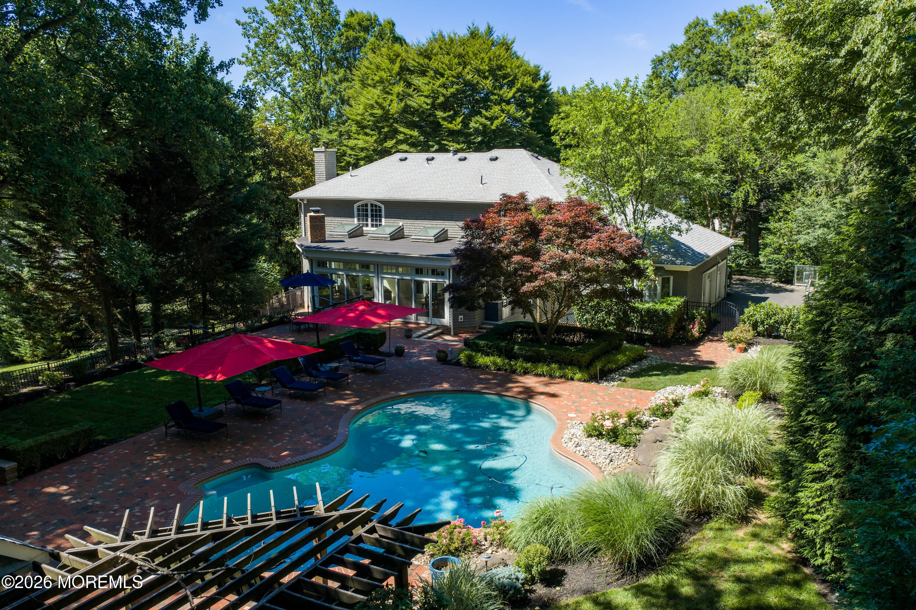 10 Vista Drive