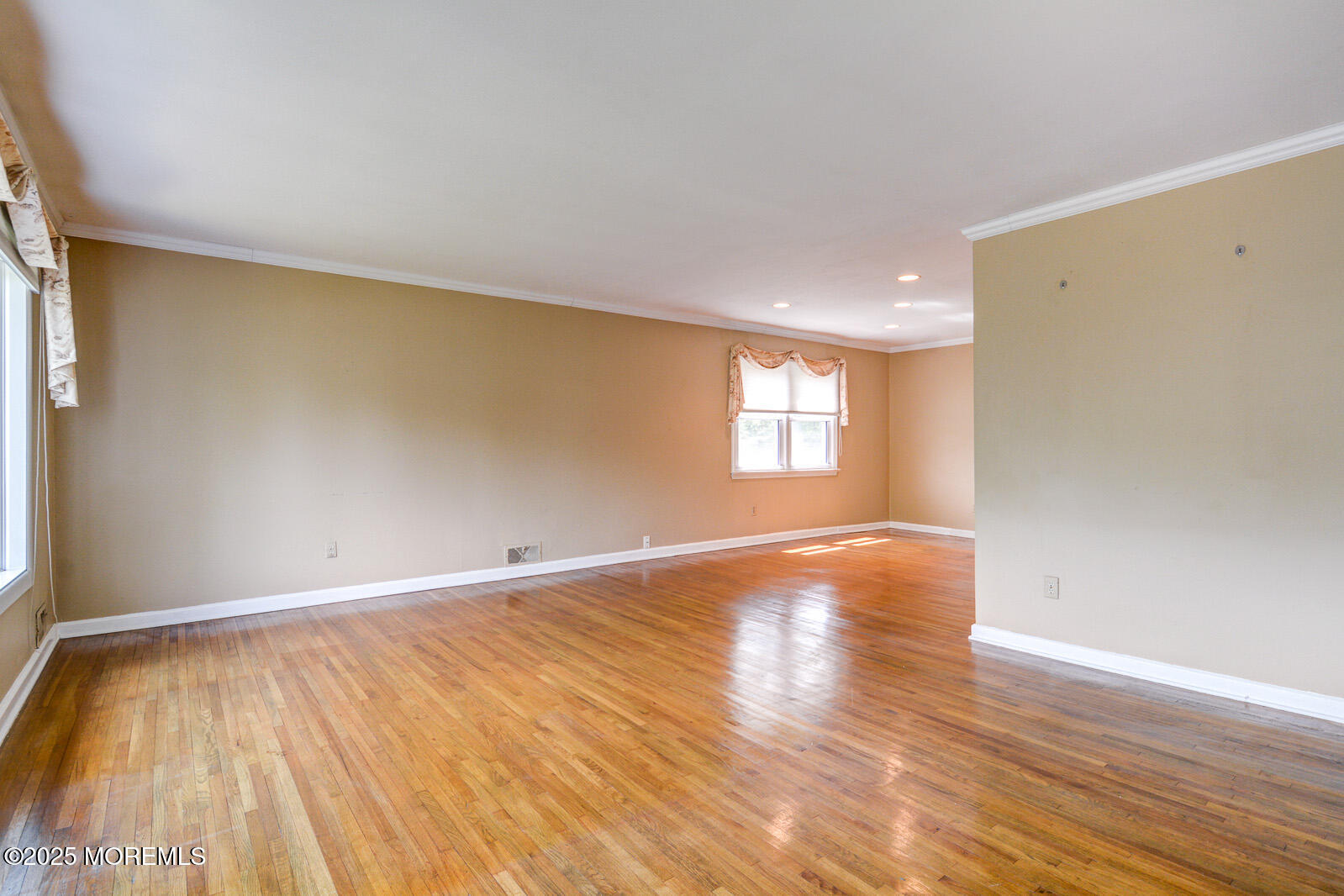 27 Hilltop Road, West Long Branch, New Jersey image 10