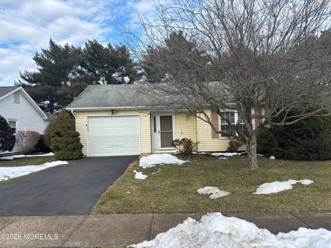 Homes For Sale - 24 Olympus Way<br/> Brick, NJ 08724