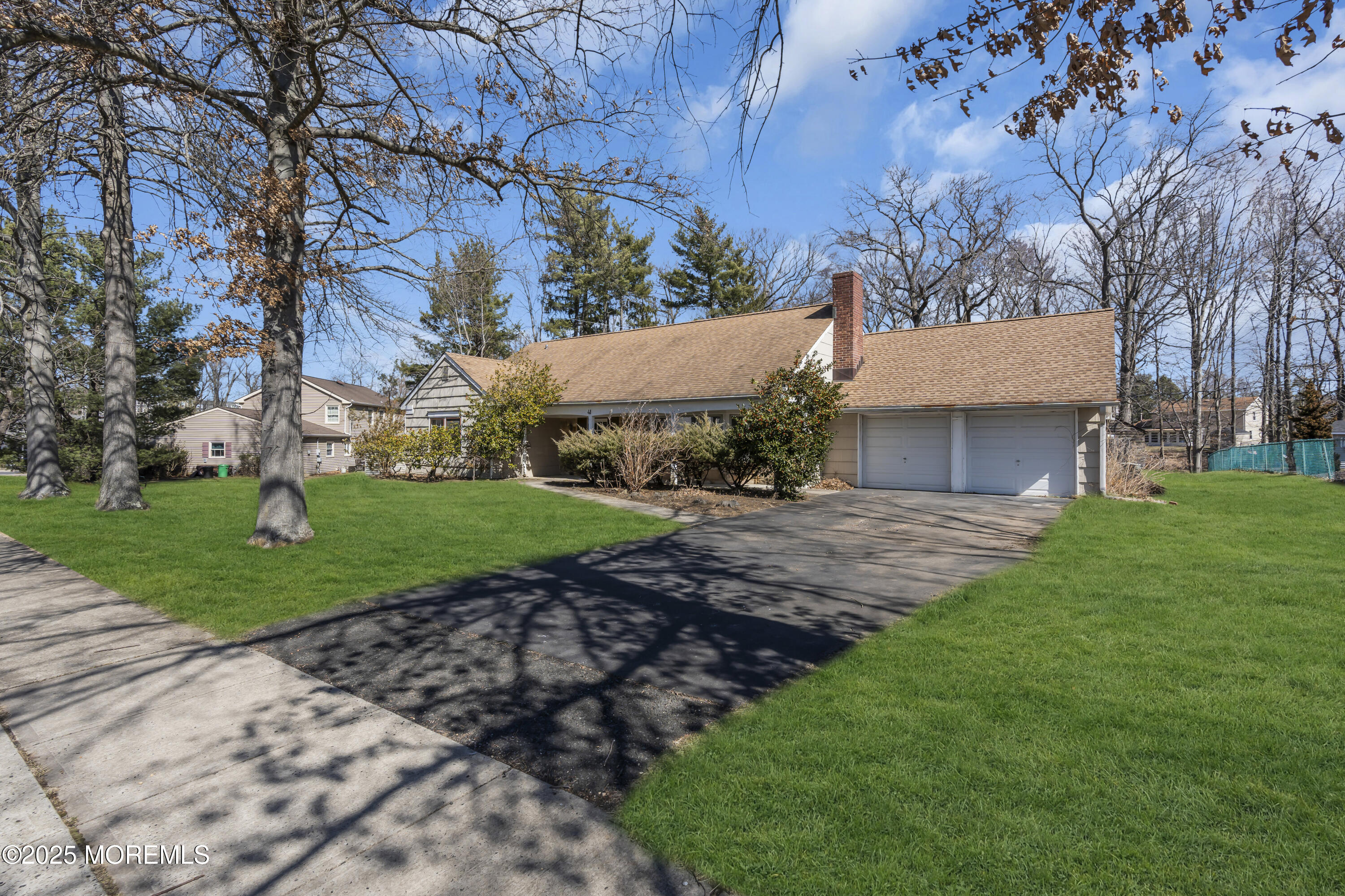 41 Brookview Lane, Aberdeen, New Jersey image 2
