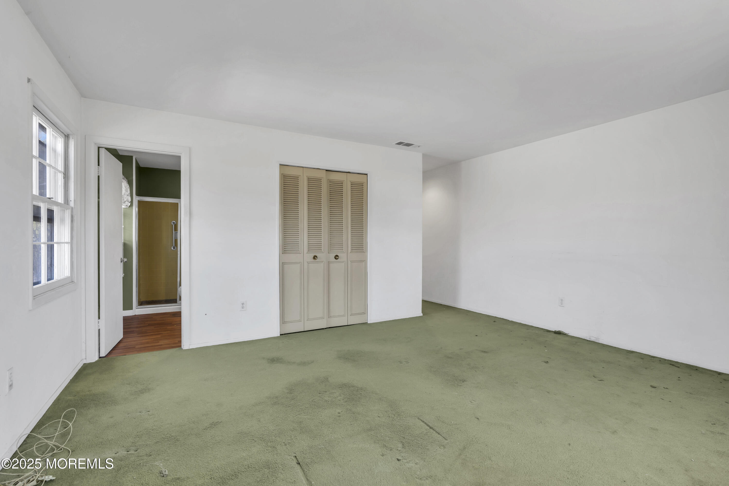 41 Brookview Lane, Aberdeen, New Jersey image 14