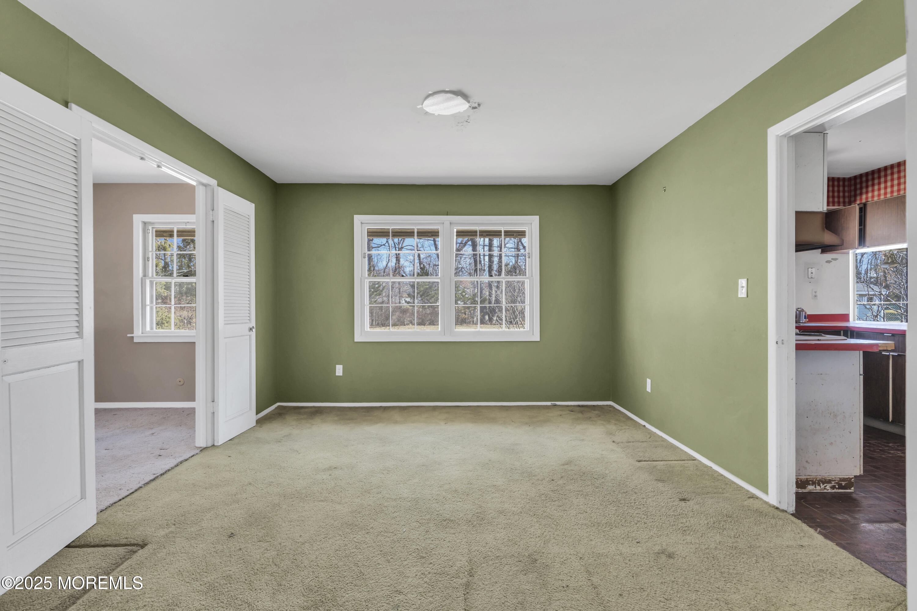 41 Brookview Lane, Aberdeen, New Jersey image 9