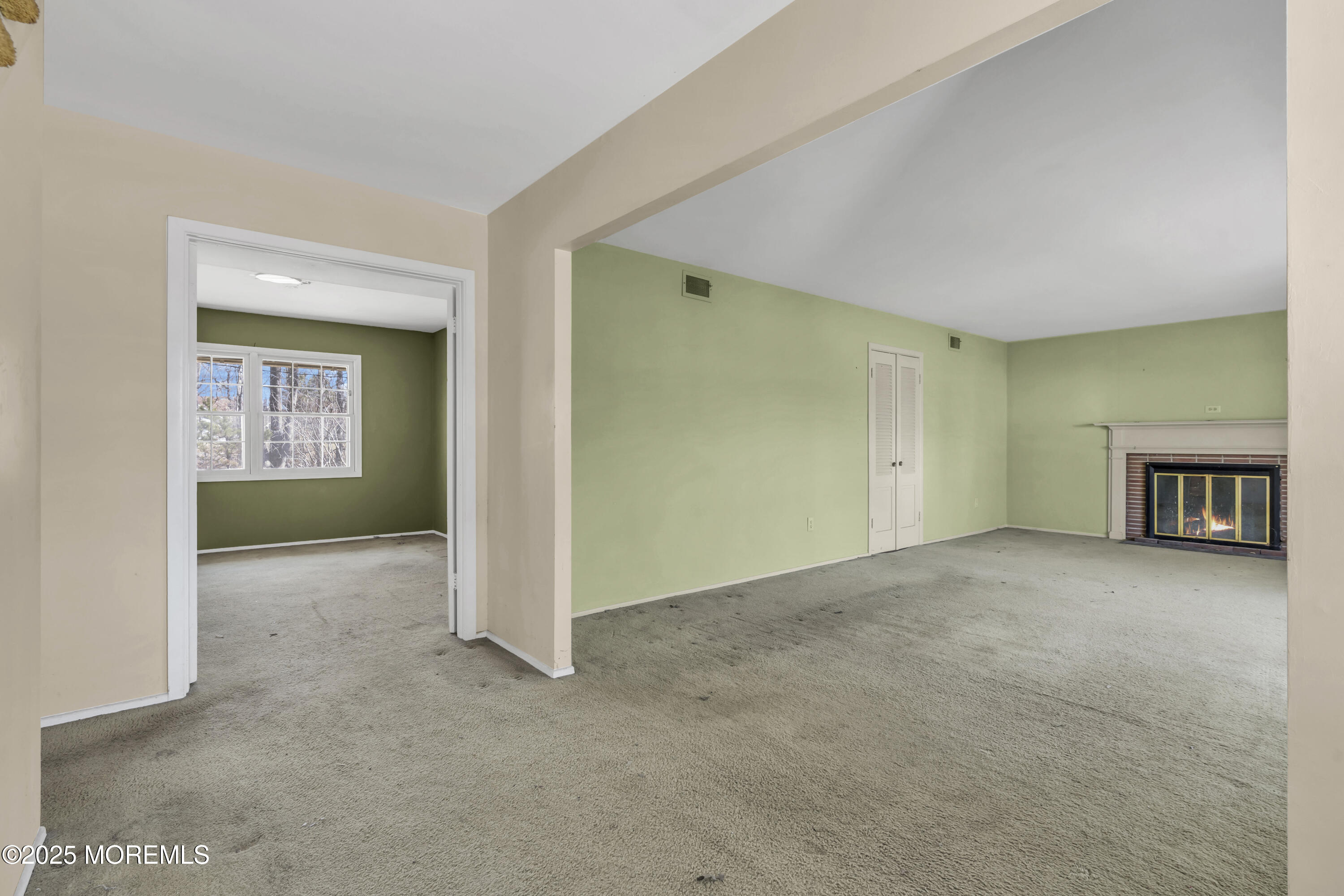41 Brookview Lane, Aberdeen, New Jersey image 5