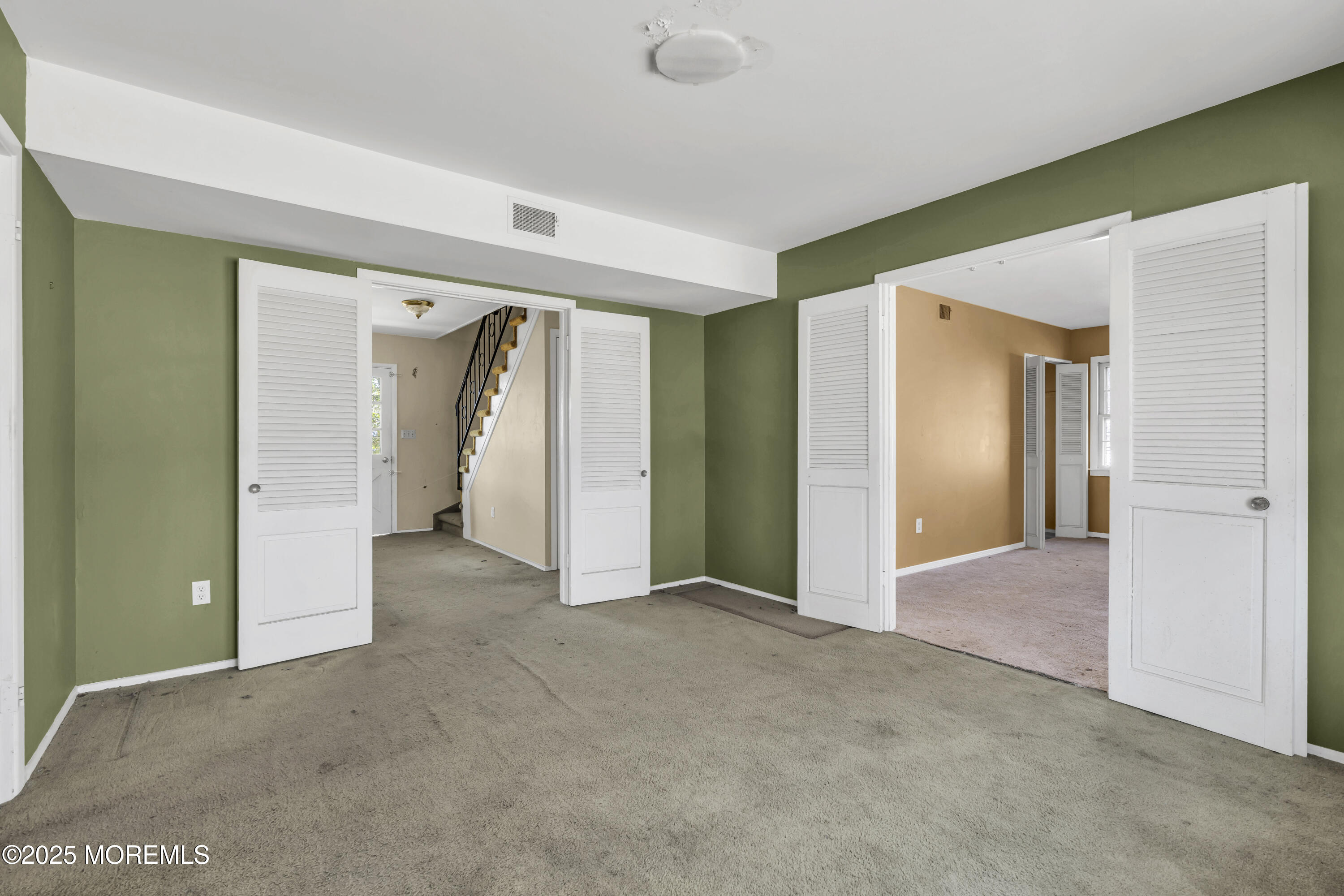 41 Brookview Lane, Aberdeen, New Jersey image 10