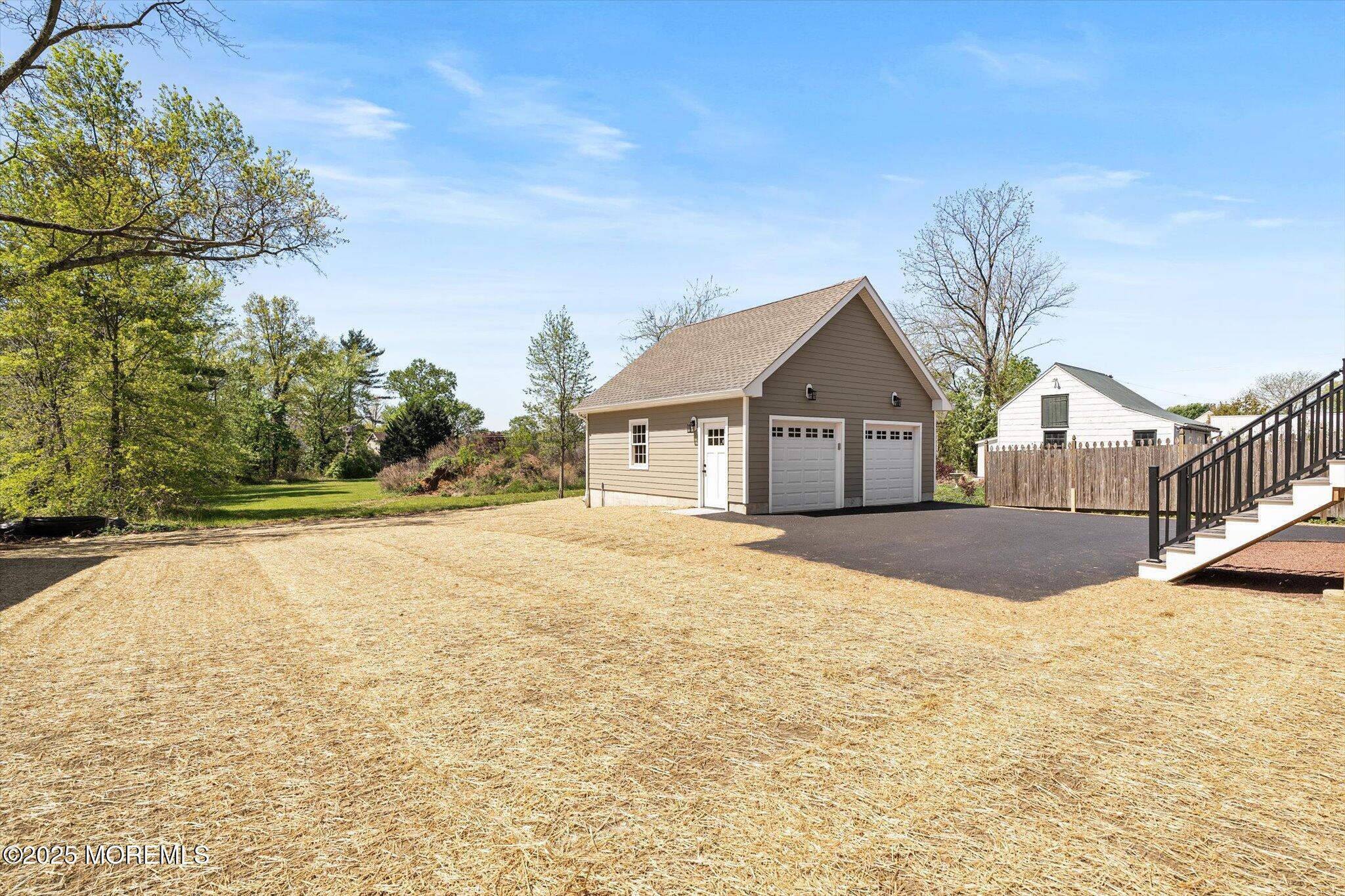 440 Ellisdale Road, Chesterfield, New Jersey image 38