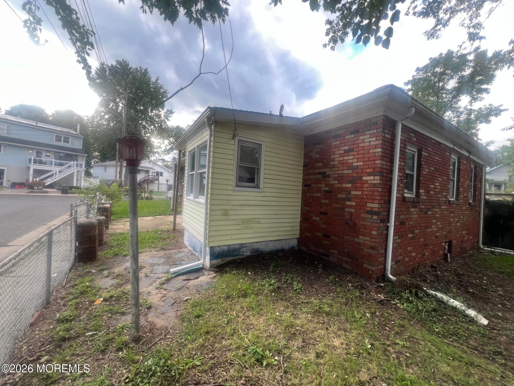 40 N Shore Street N