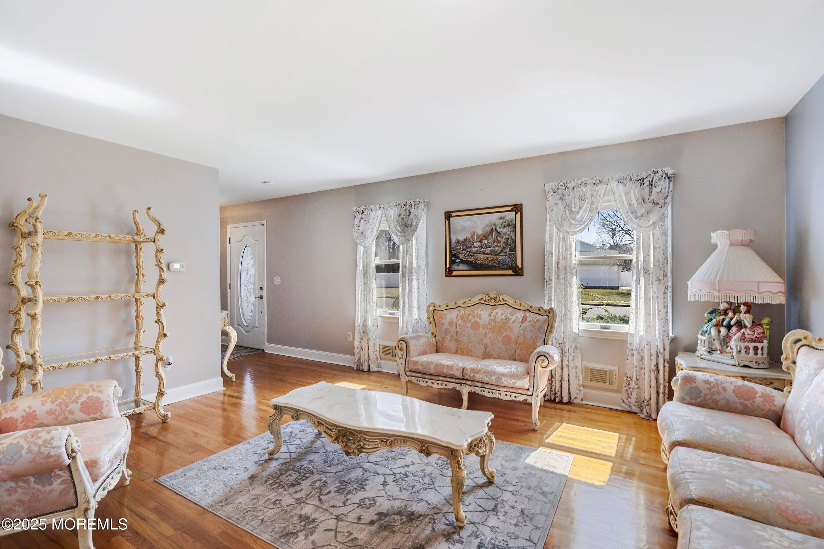 682 Windsor Road, Brick, New Jersey image 14