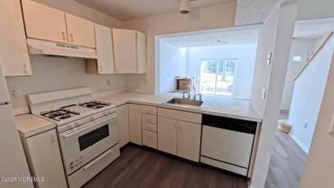 13 Madison Court Tinton Falls NJ 07712