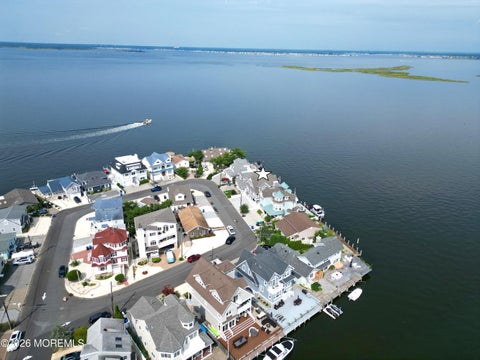 Homes For Sale - 285 Monterey Circle<br/> Lavallette, NJ 08735