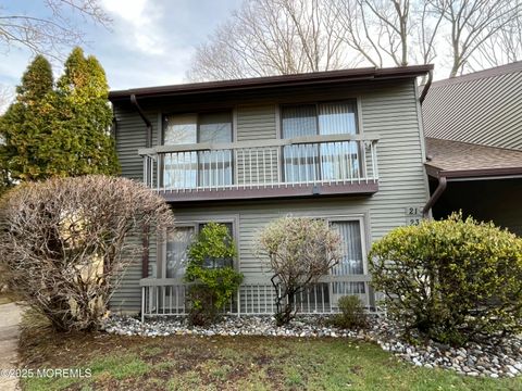 21 Auburn Court Red Bank NJ 07701