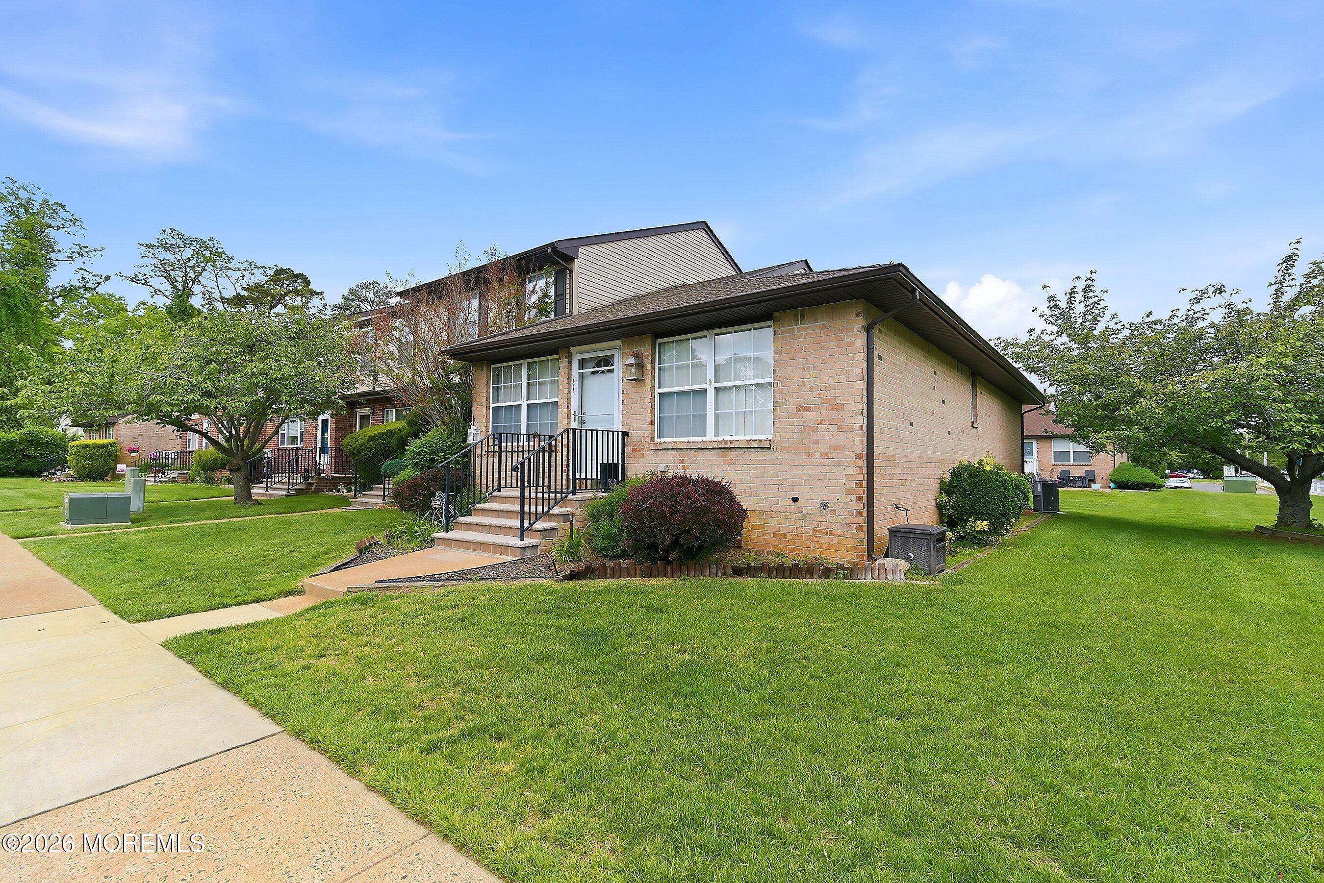 89 Valerie Court