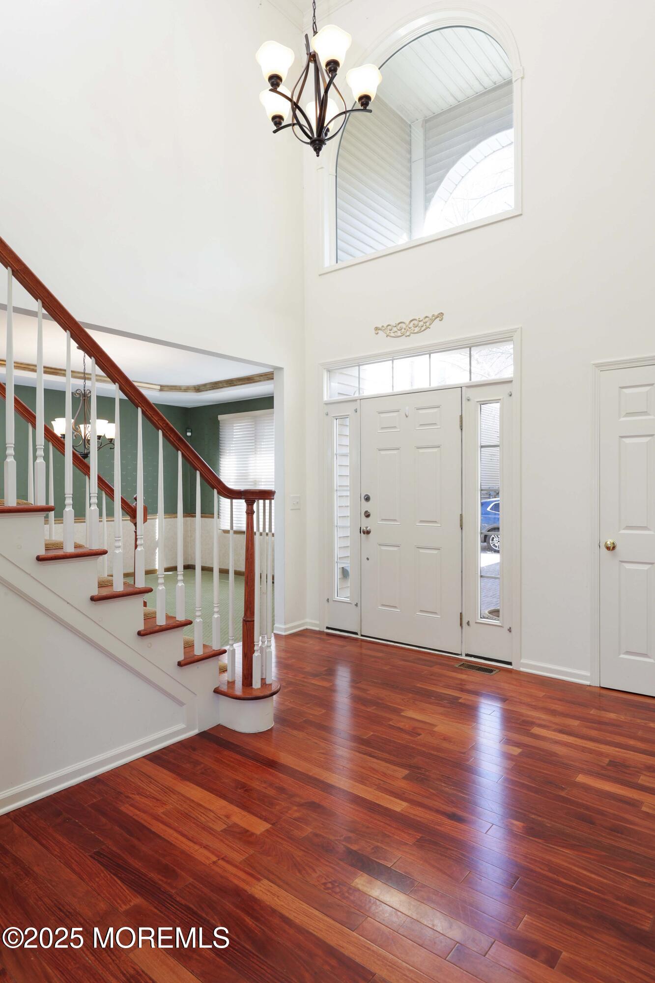 41 Erin Court, Atlantic Highlands, New Jersey image 6