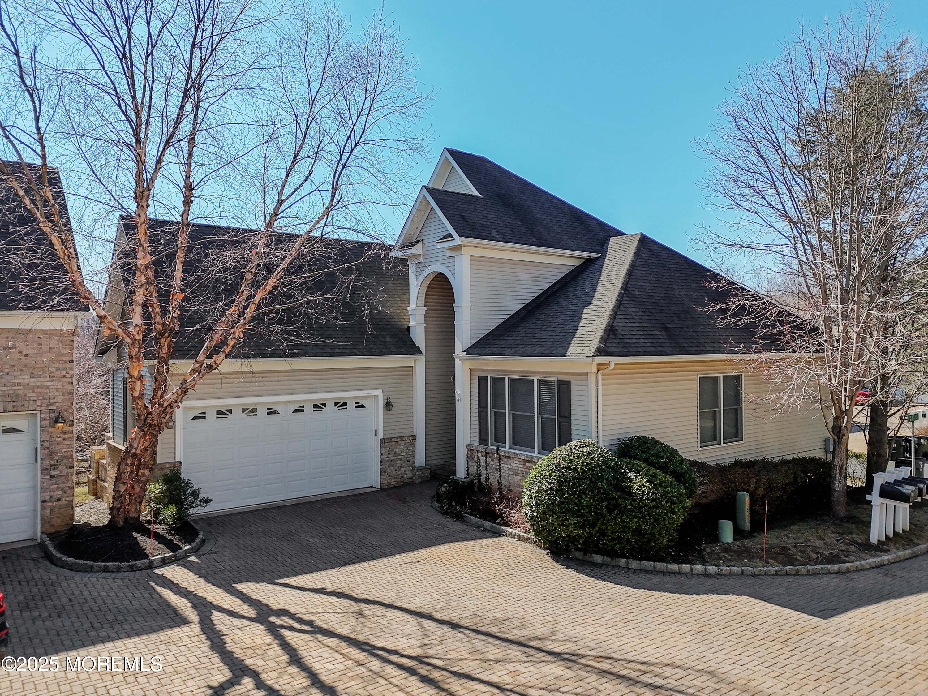 41 Erin Court, Atlantic Highlands, New Jersey image 3