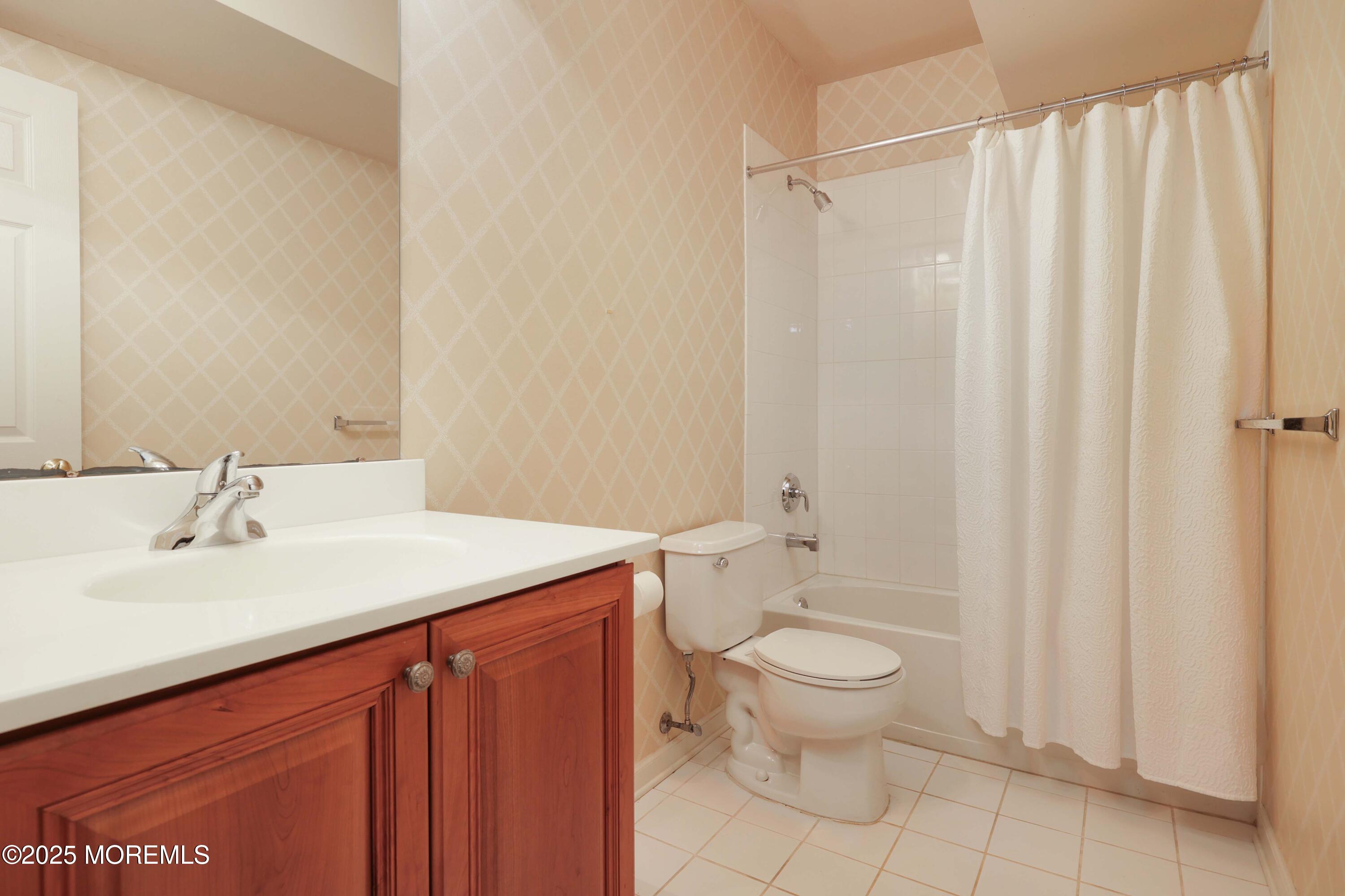 41 Erin Court, Atlantic Highlands, New Jersey image 24