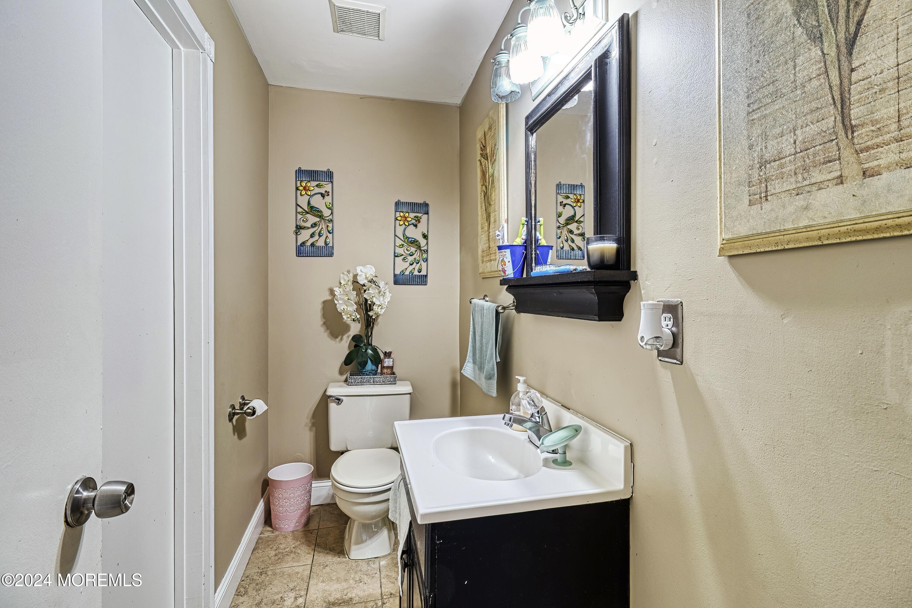 712 Zlotkin Circle #1, Freehold, New Jersey image 15