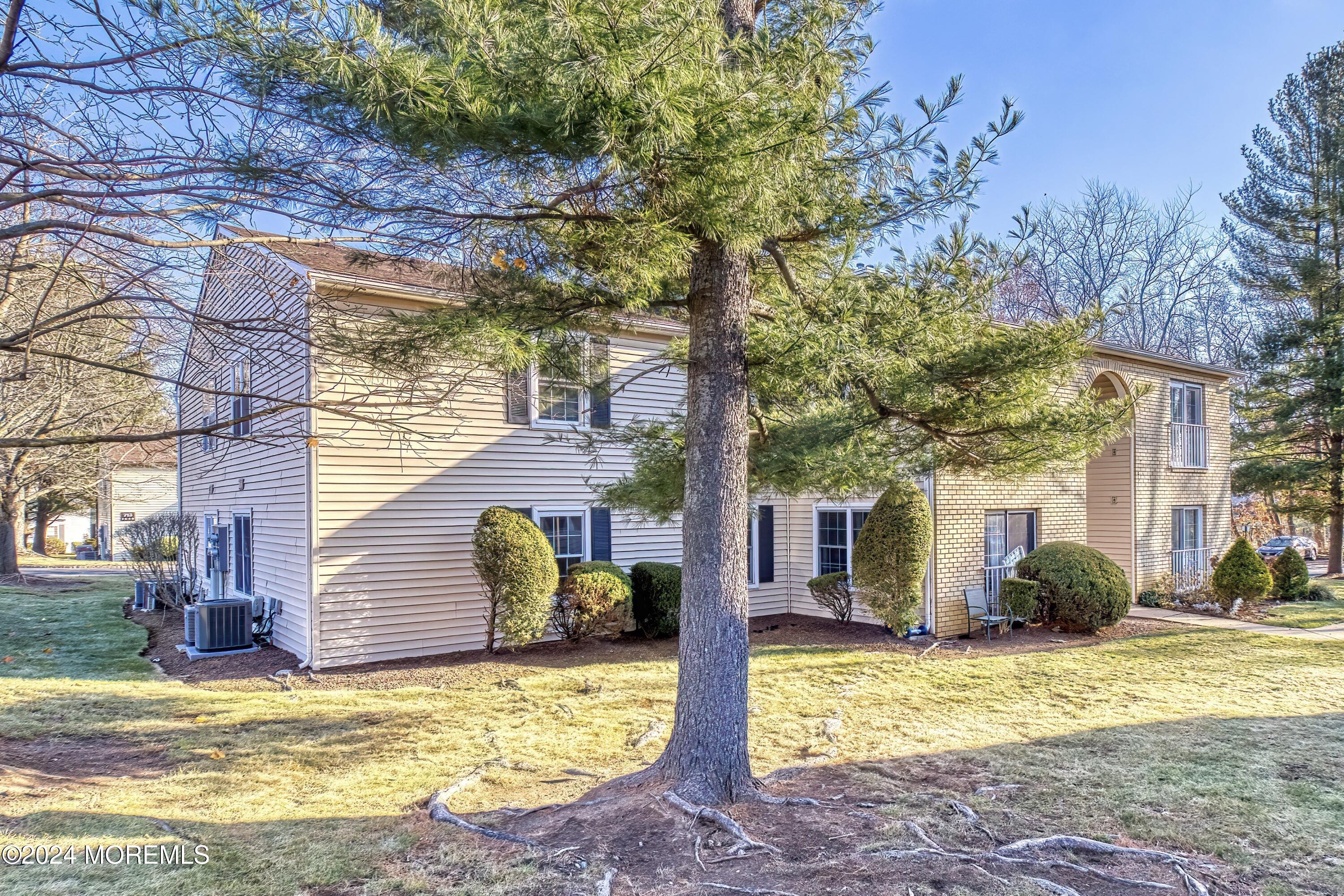 712 Zlotkin Circle #1, Freehold, New Jersey image 20