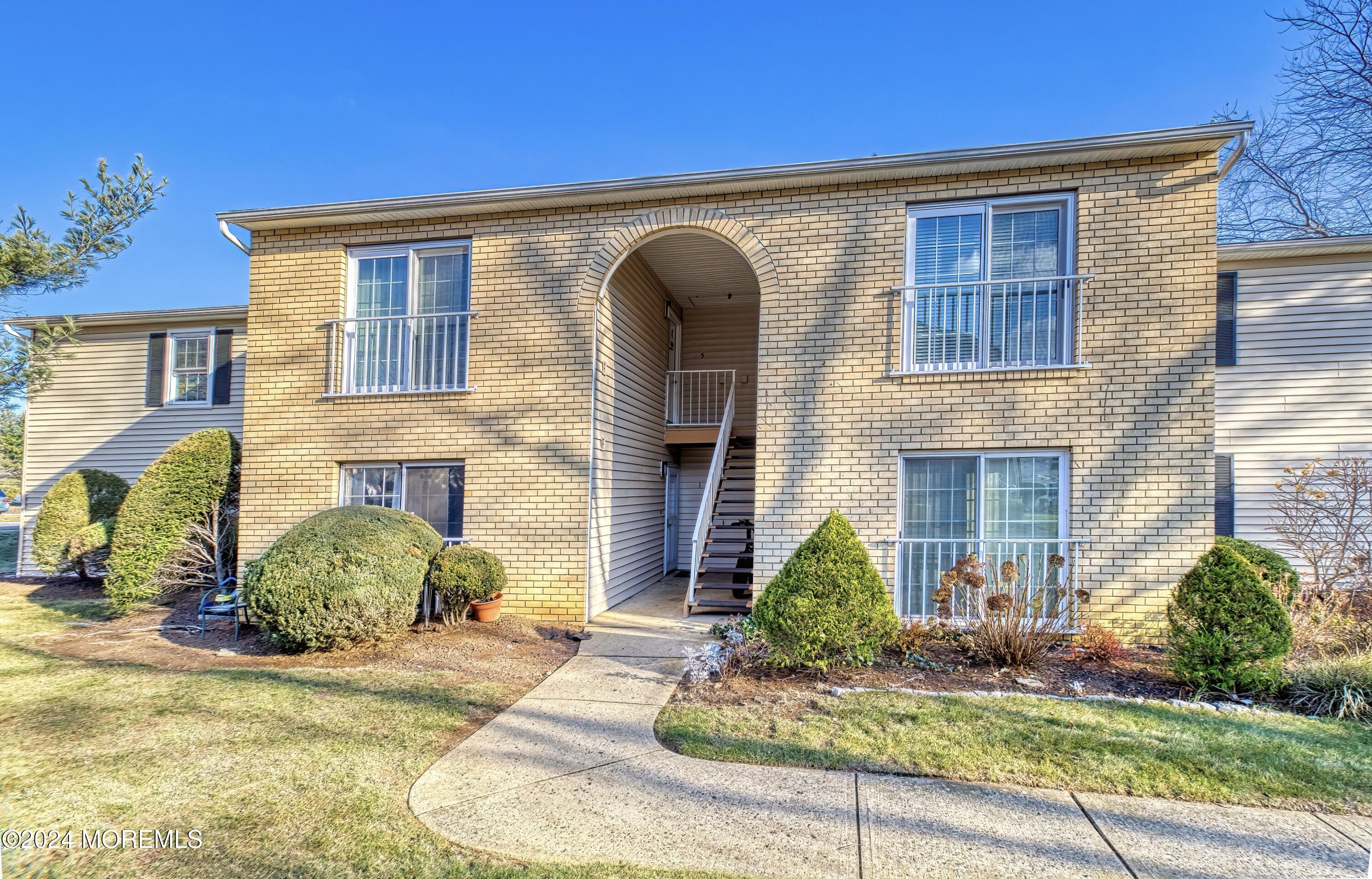 712 Zlotkin Circle #1, Freehold, New Jersey image 18