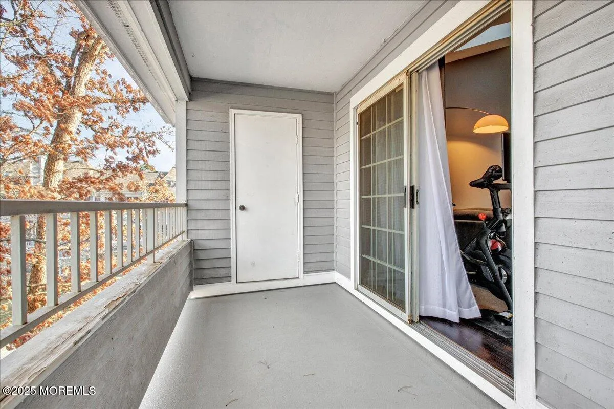 Helmetta, New Jersey 08828, United States, 2 Bedrooms Bedrooms, ,2 BathroomsBathrooms,Residential,Pending,18551