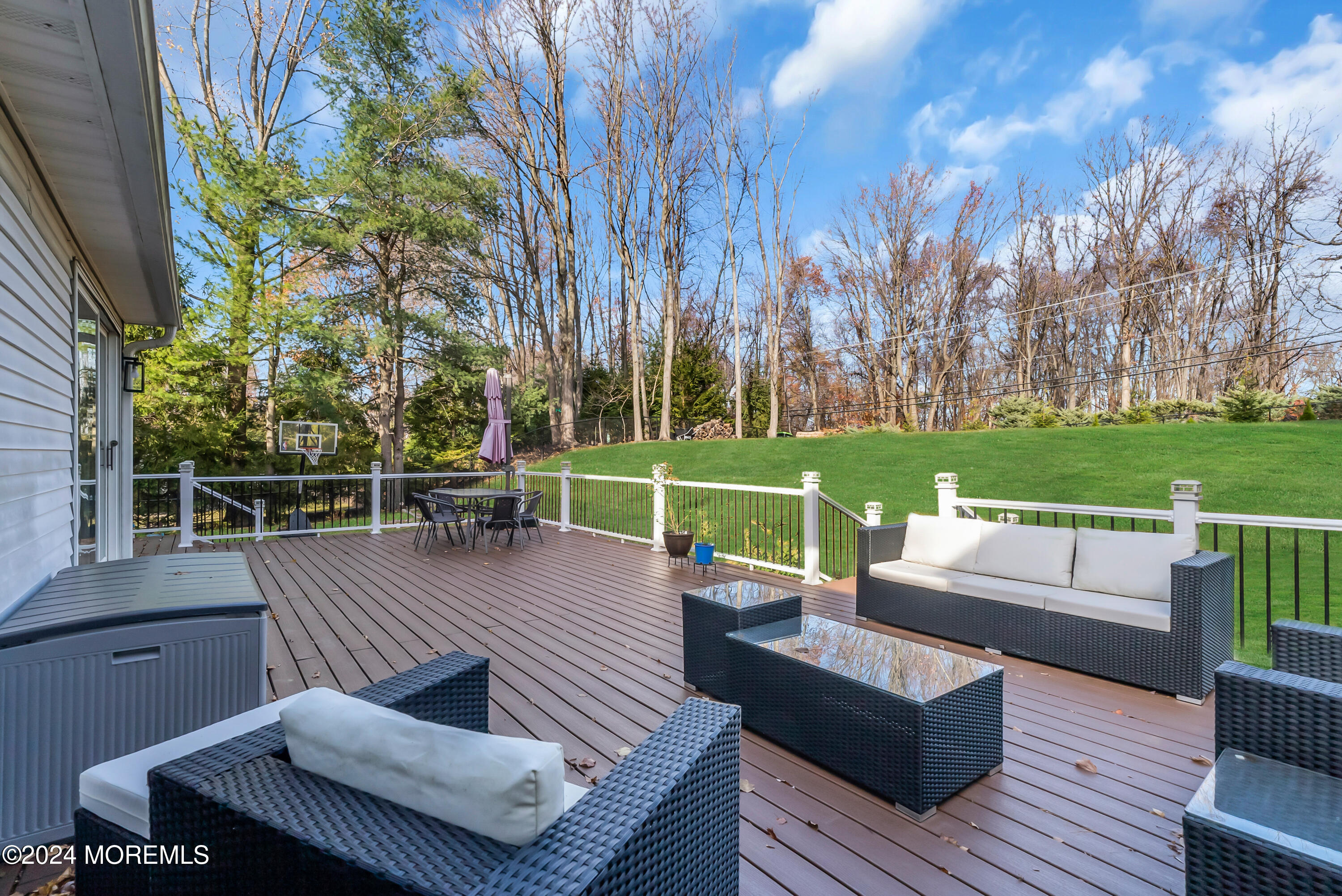 10 Knob Hill Road, Morganville, New Jersey image 39