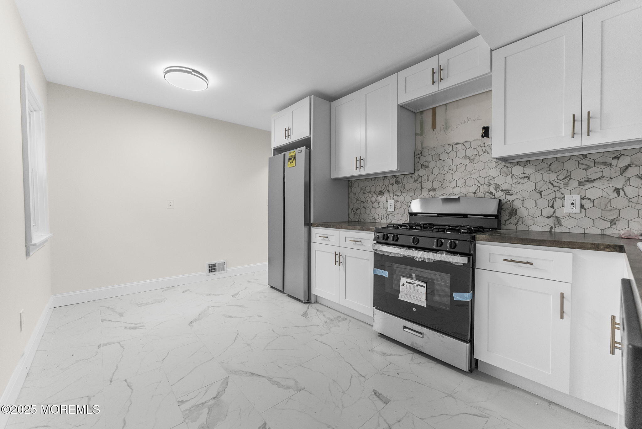 49 Runyon Drive, Hamilton, New Jersey image 3