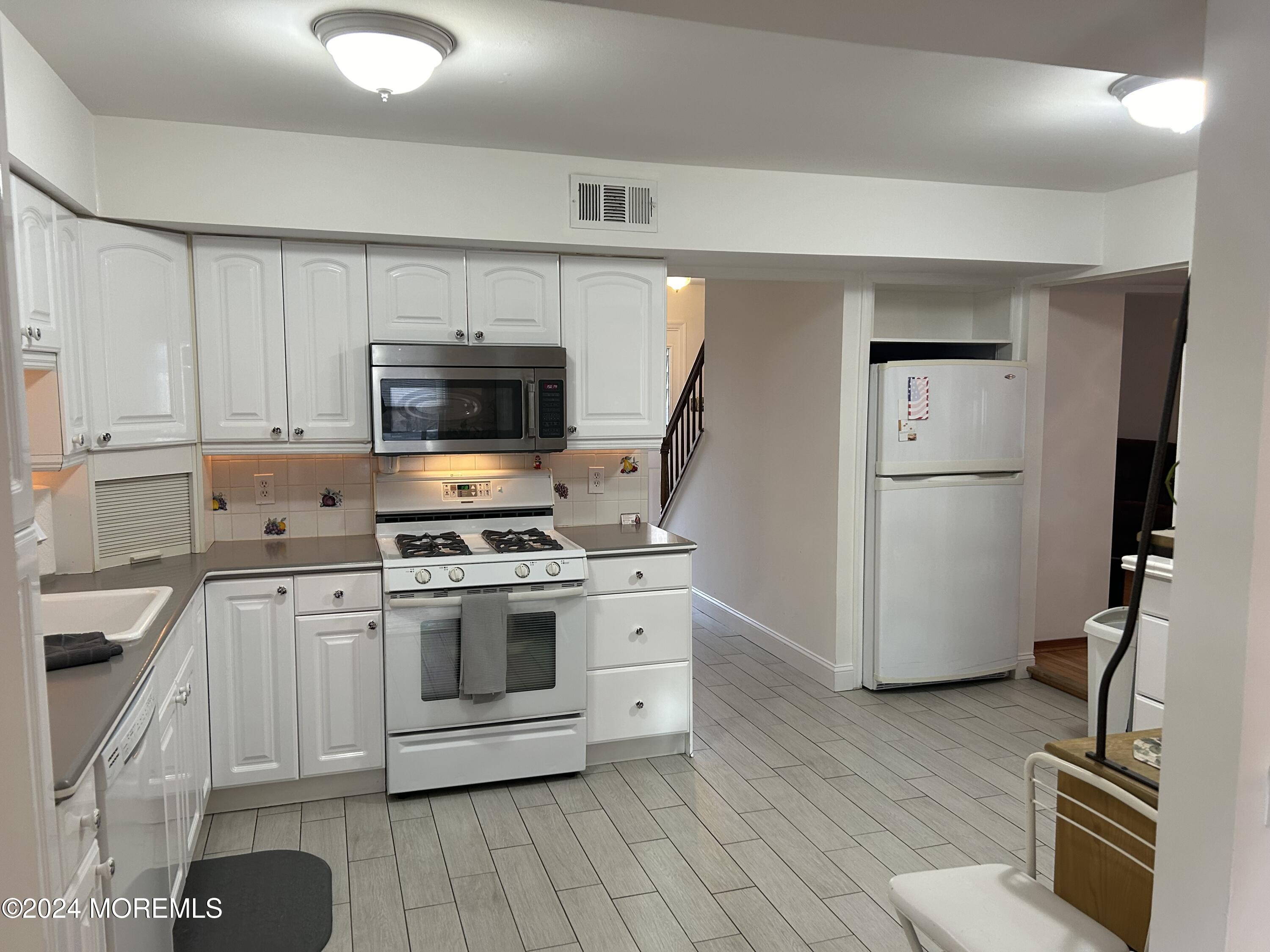 57 County Road 520, Marlboro, New Jersey image 46