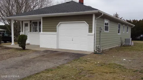 MLS: 22506438