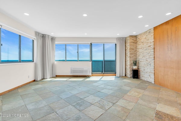 55 OCEAN AVE PH A, MONMOUTH BEACH, NJ 07750 - Image ee493a1ab894f1cd0400ff6f892fb2fc/2933870866