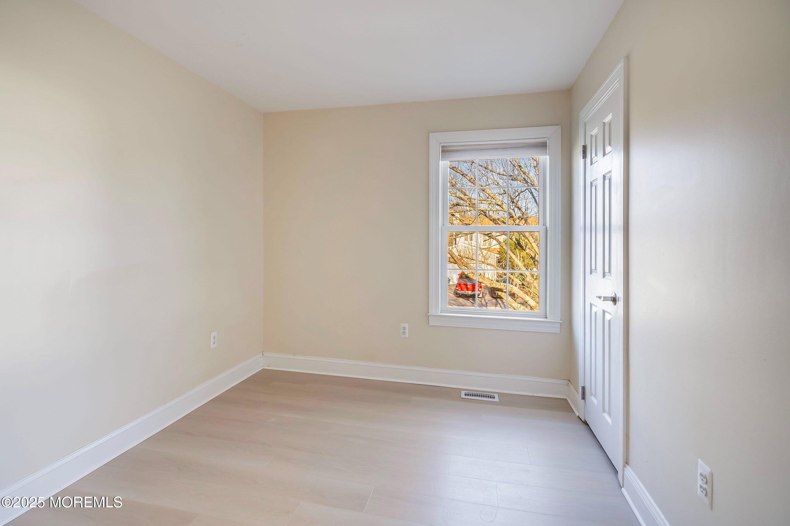 100 Wicklow Court, Toms River, New Jersey image 15