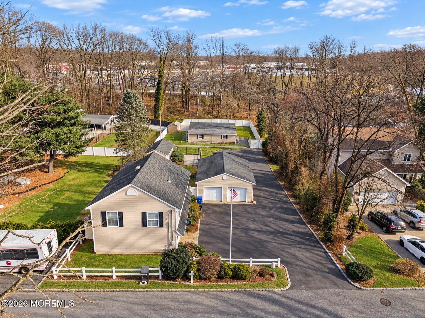 150 Magnolia Lane