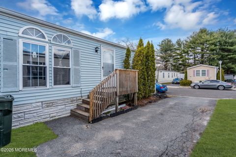 Mobile Home For Sale - 43 Secretariat Street<br/> Howell, NJ 07731