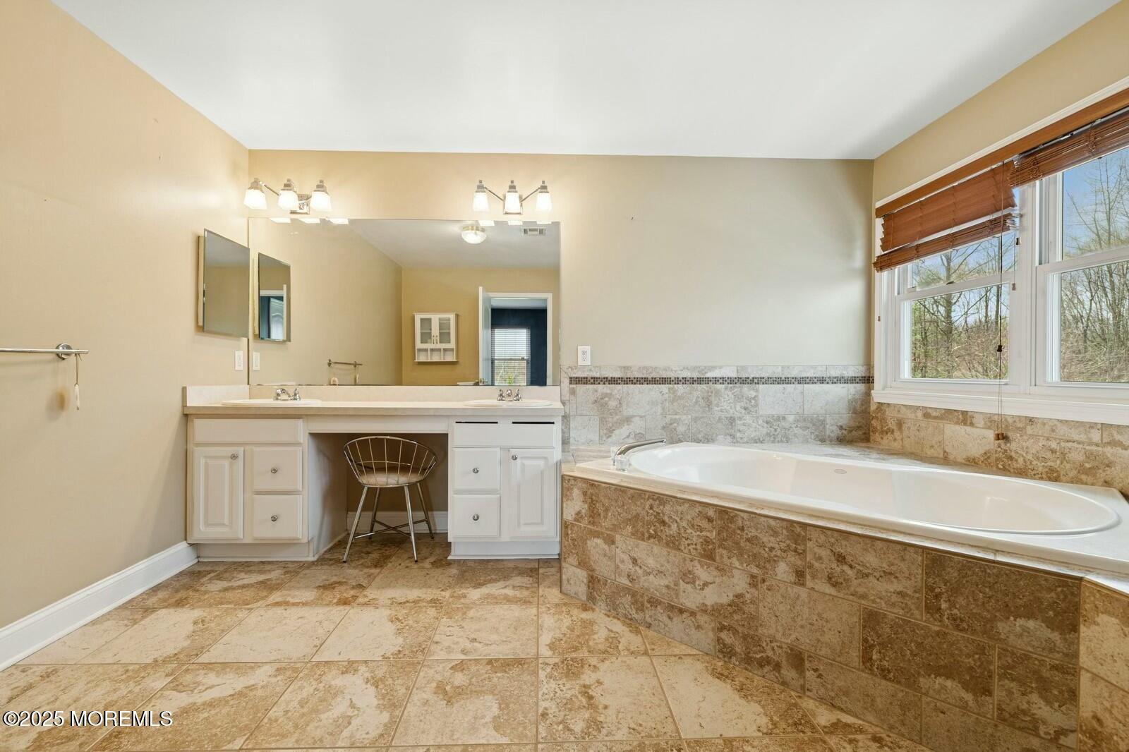 18 Hankins Farm Road, Allentown, New Jersey image 44
