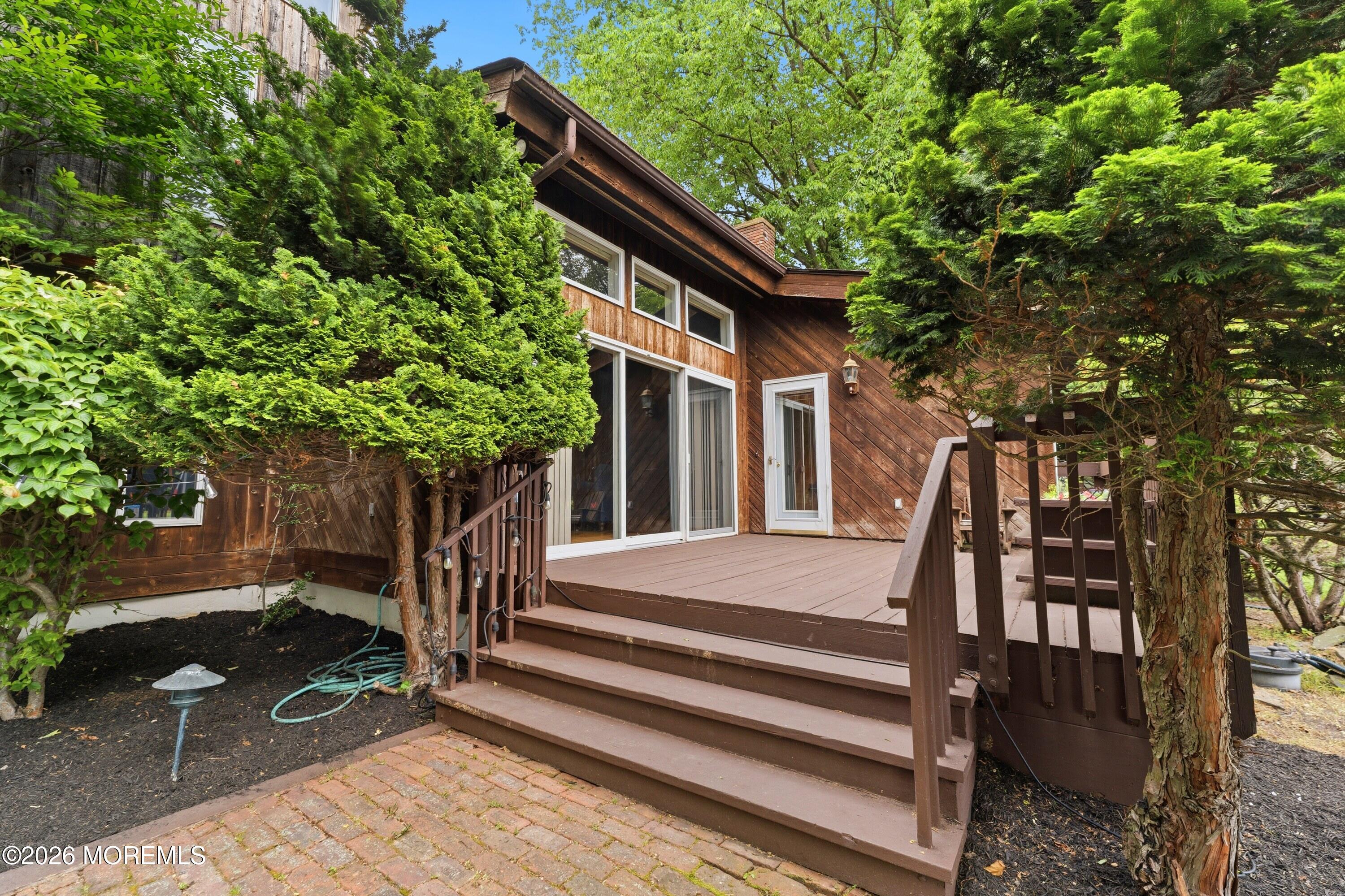 481 E Freehold Road