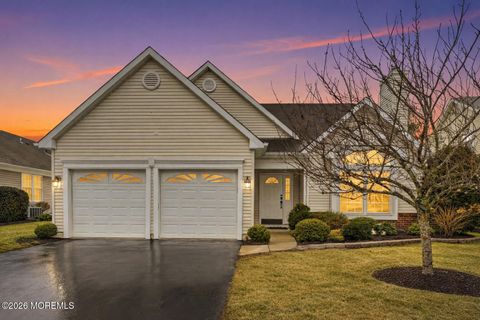 Photo of 8 Casco Court, Lakewood, NJ 08701 (MLS # 22603833)