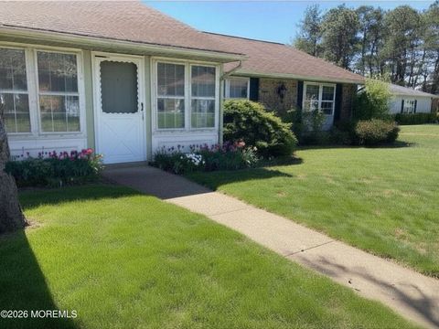 Condo For Sale - 27D Cambridge Circle<br/> Manchester, NJ 08759
