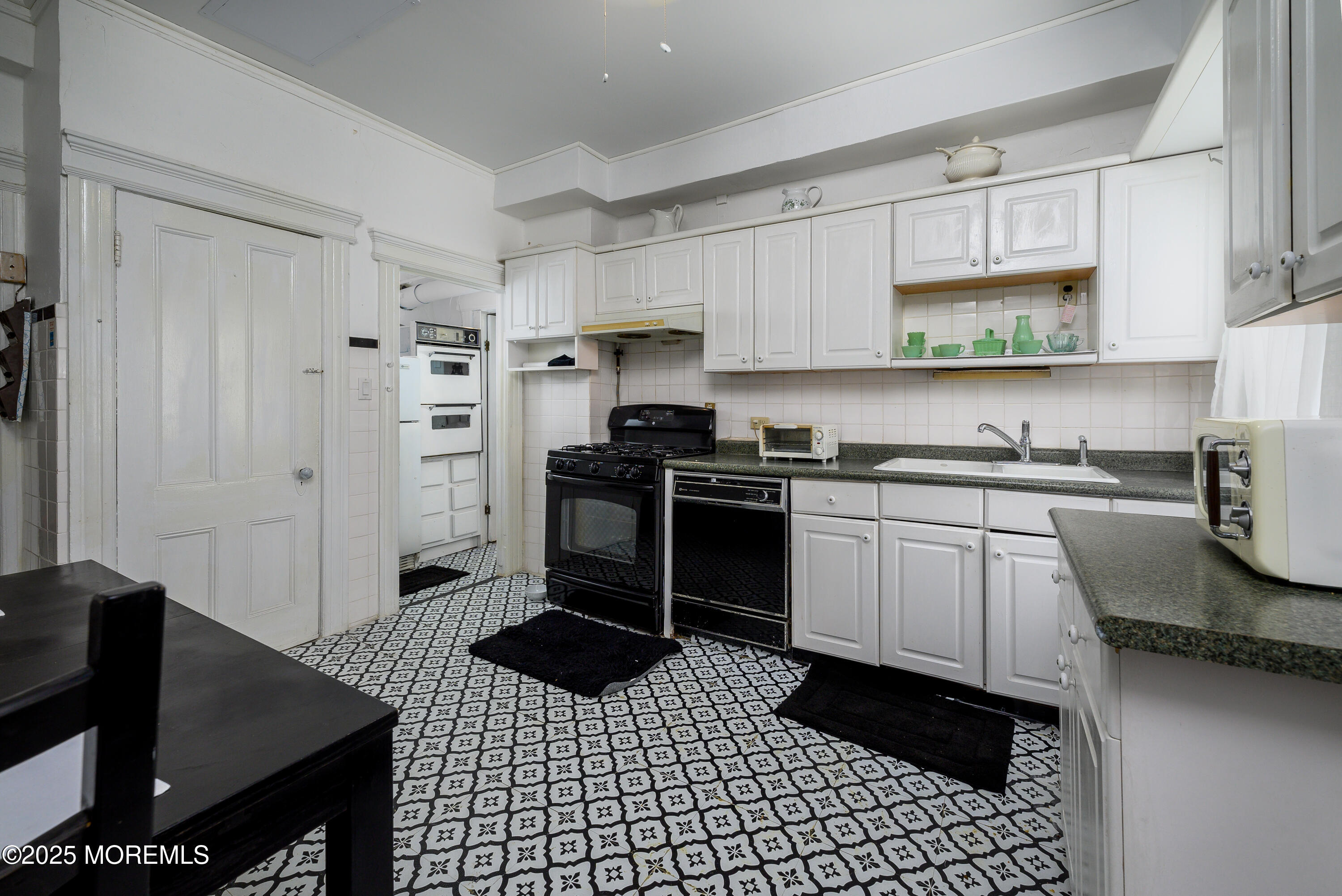 75 Highland Avenue, Highlands, New Jersey image 46